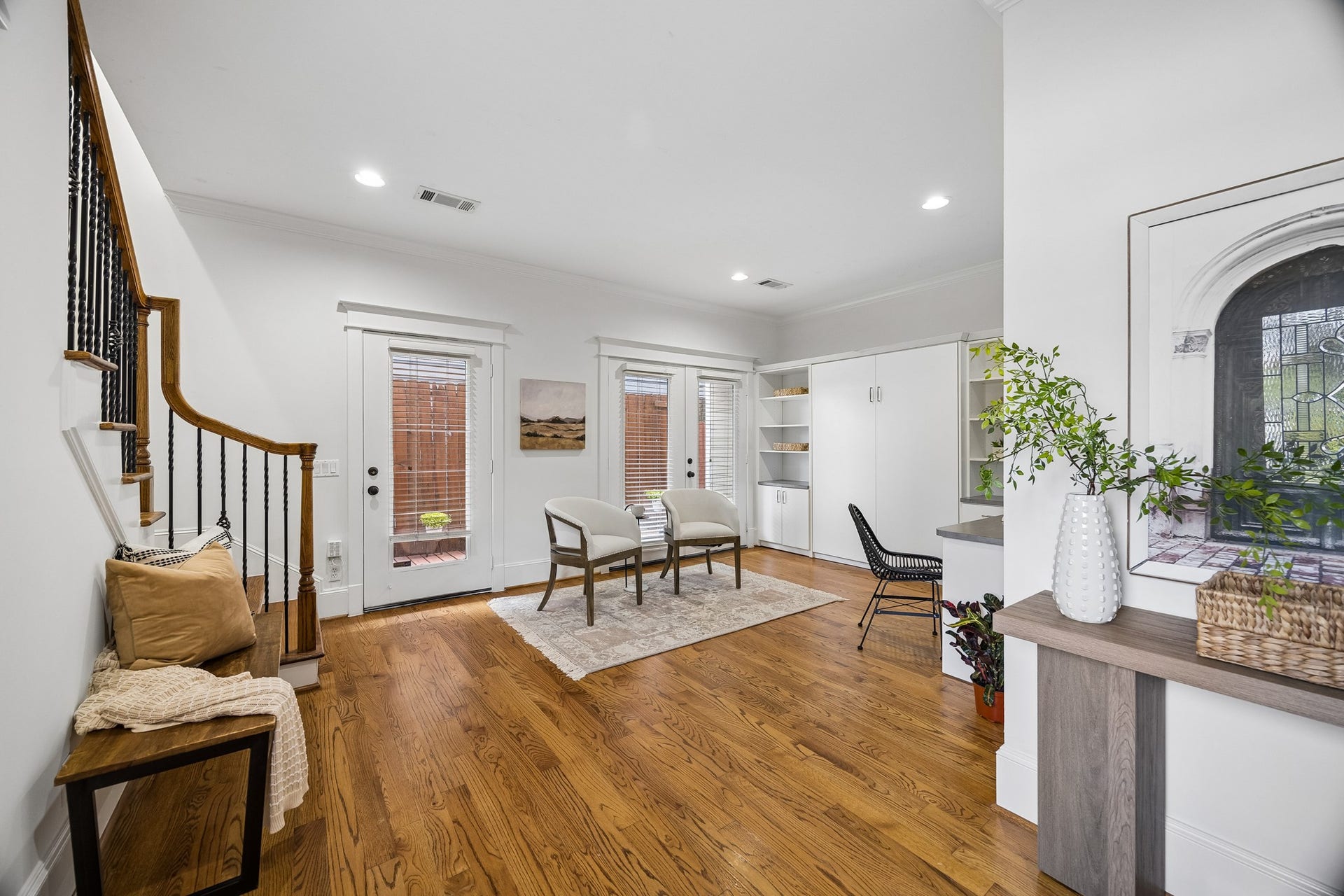 916 Lawrence Street, #A, Houston, TX 77008 916 Lawrence Street, #A, Houston, TX 77008