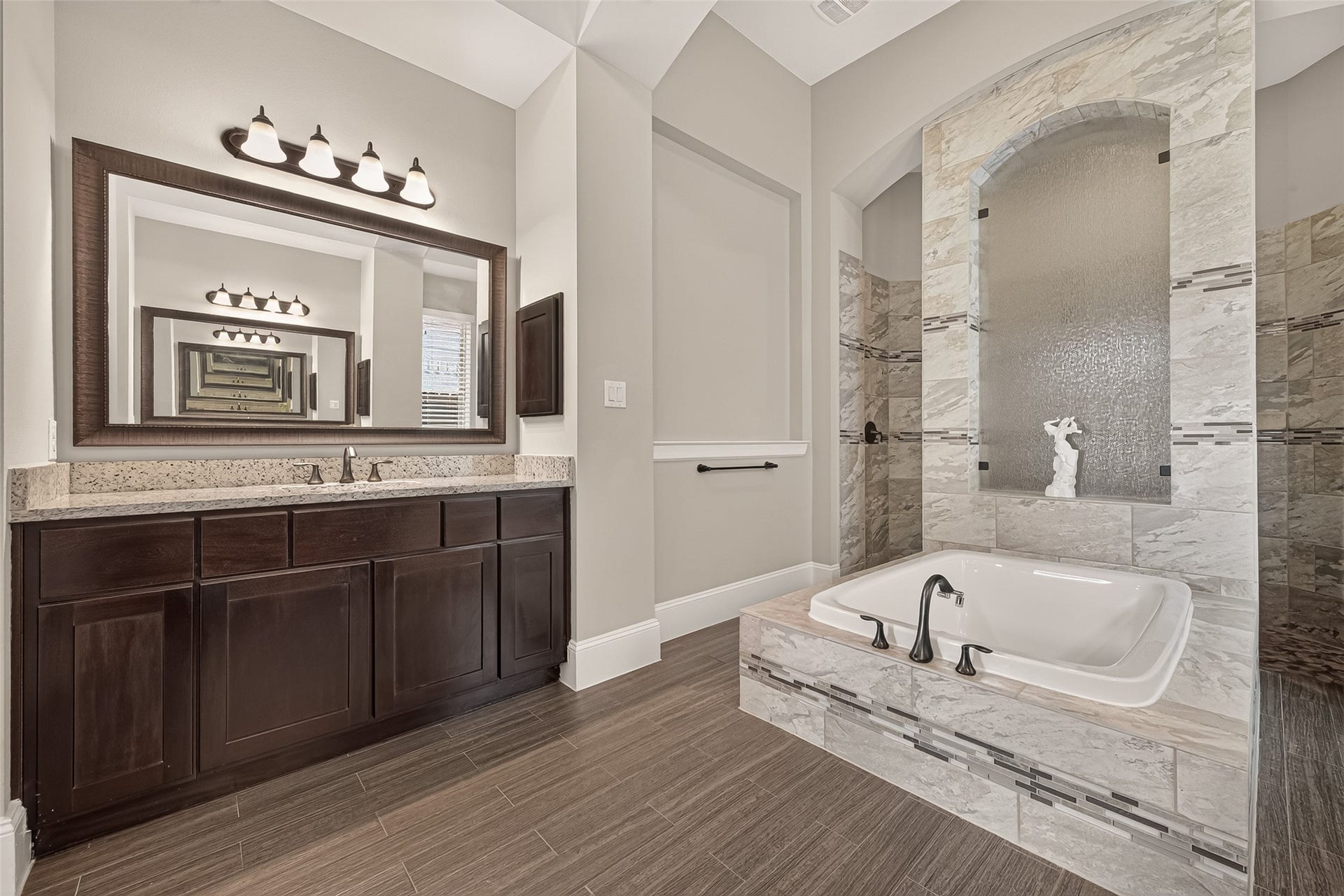 17811 Riata Prairie Lane, Cypress, TX 77433 Grand Primary Bath with Large Soaking Tub and Walk In Texas Sized Shower