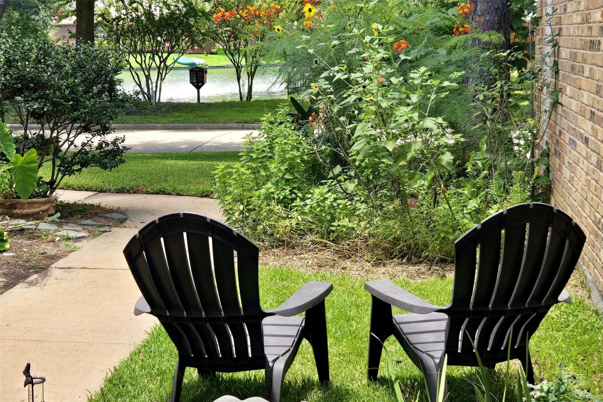 1142 Misty Lake Drive, Sugar Land, TX 77498 1142 Misty Lake Drive, Sugar Land, TX 77498