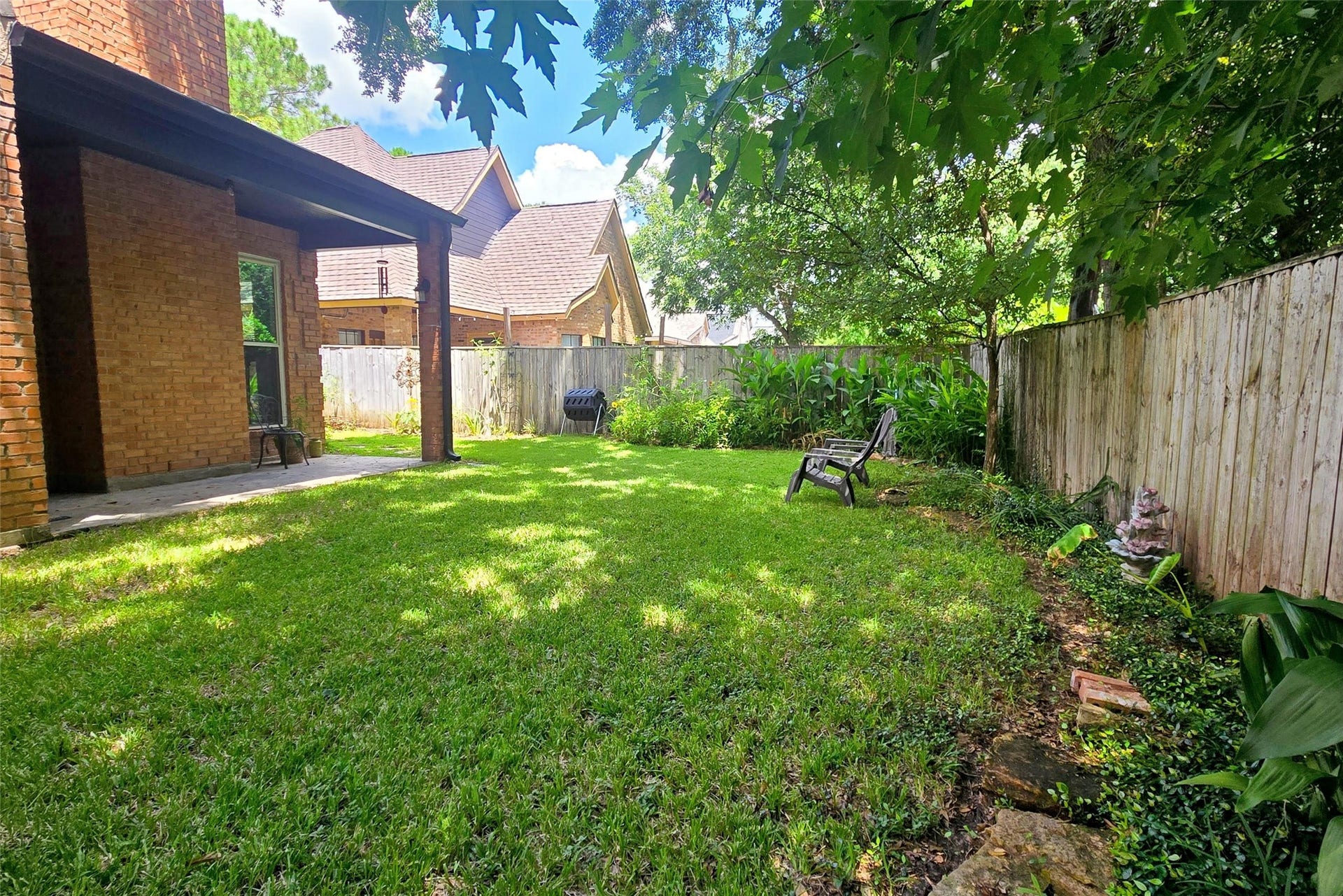 1142 Misty Lake Drive, Sugar Land, TX 77498 1142 Misty Lake Drive, Sugar Land, TX 77498