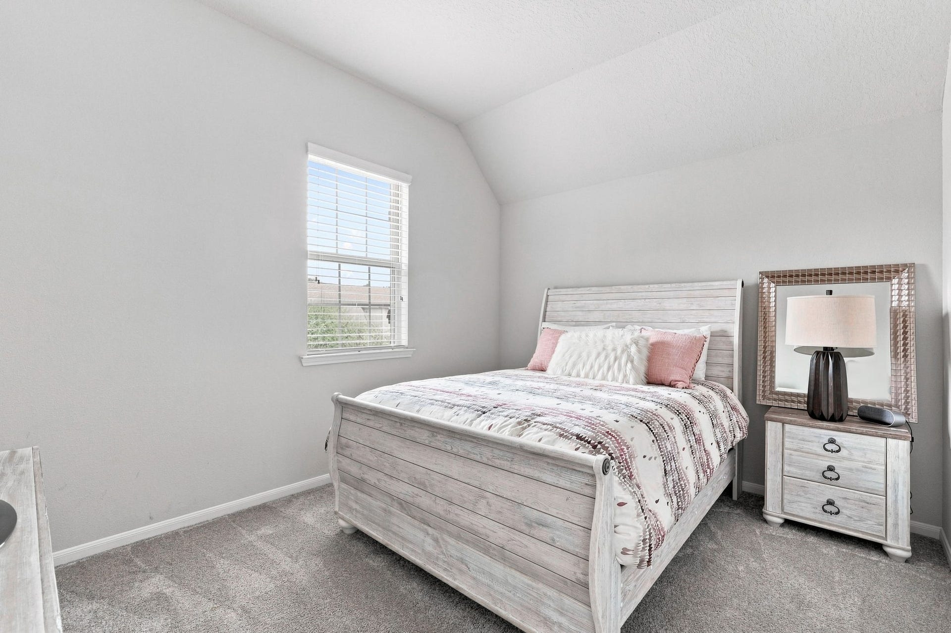 30719 Barred Owl Way, Fulshear, TX 77423 Another generously sized upstairs bedroom offers an inviting space with plenty of room to make it your own.