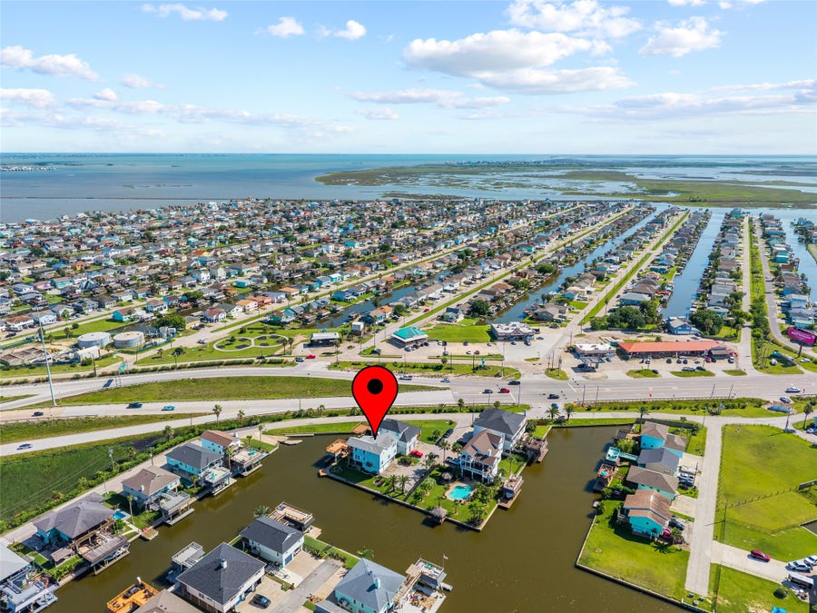 Property photo for 5 S Pintail Street, La Marque, TX