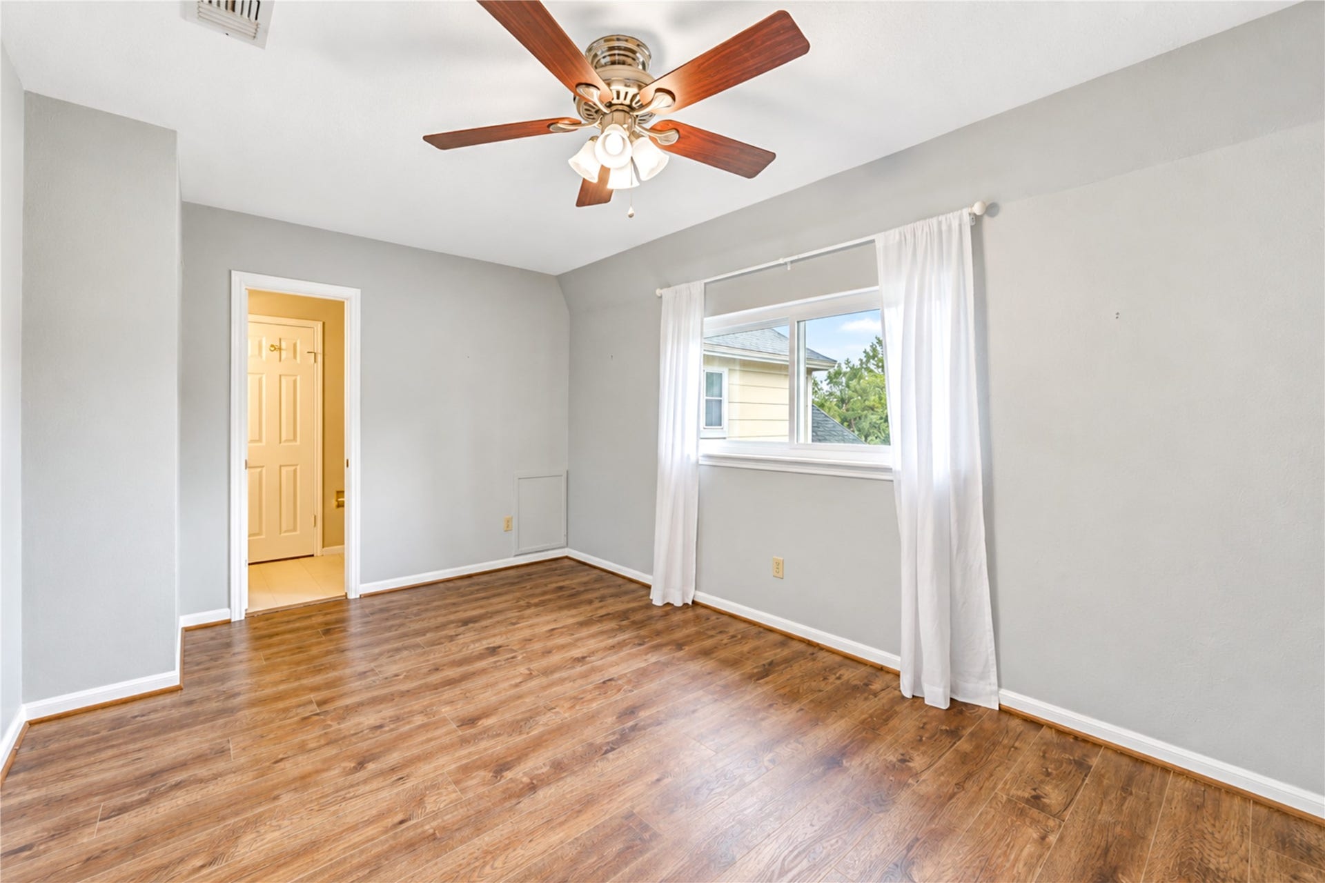 A view of secondary bedroom 3/3.