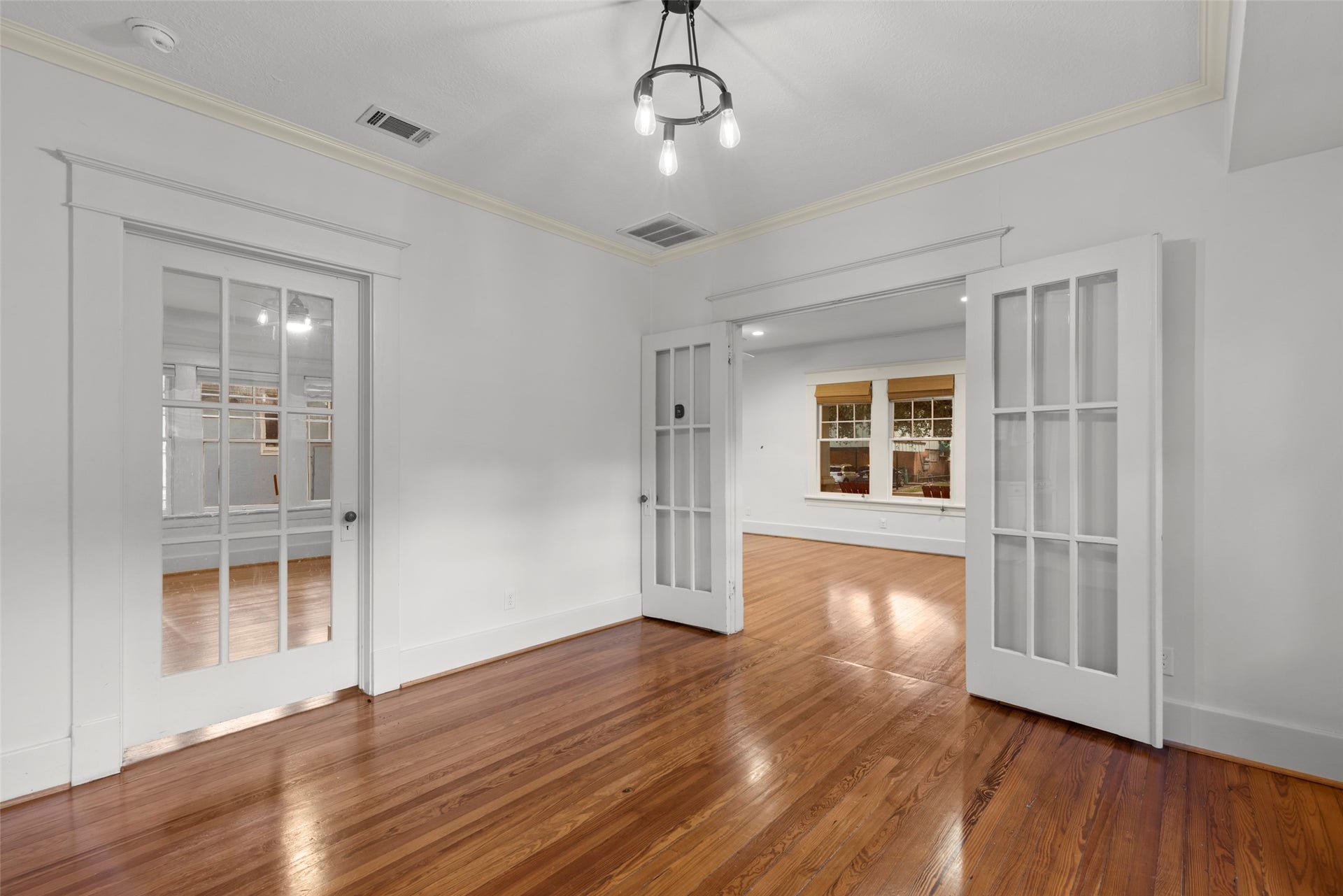1412 Kipling Street, Houston, TX 77006 1412 Kipling Street, Houston, TX 77006