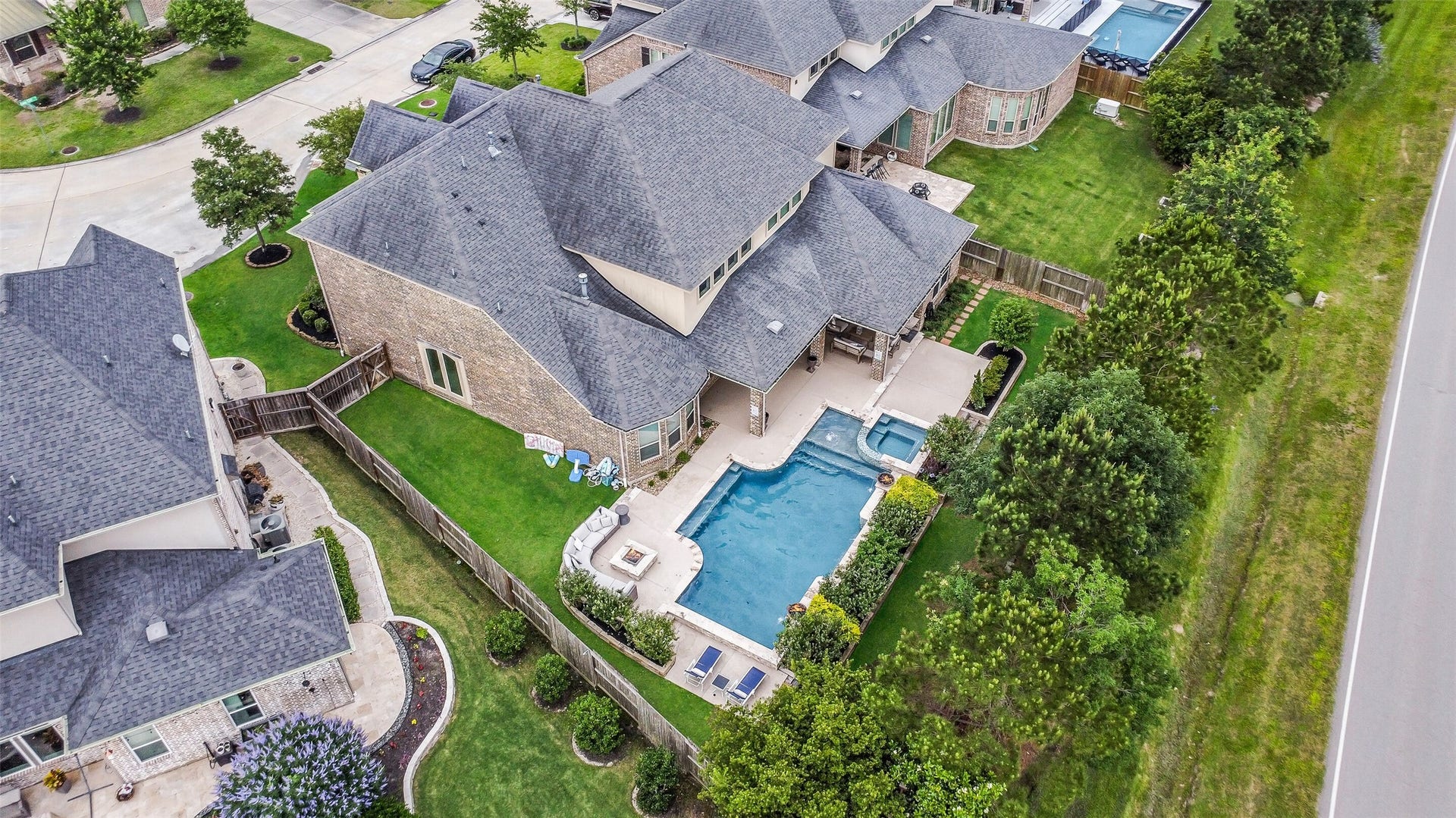27614 Long Cliff Lane, Spring, TX 77386 27614 Long Cliff Lane, Spring, TX 77386