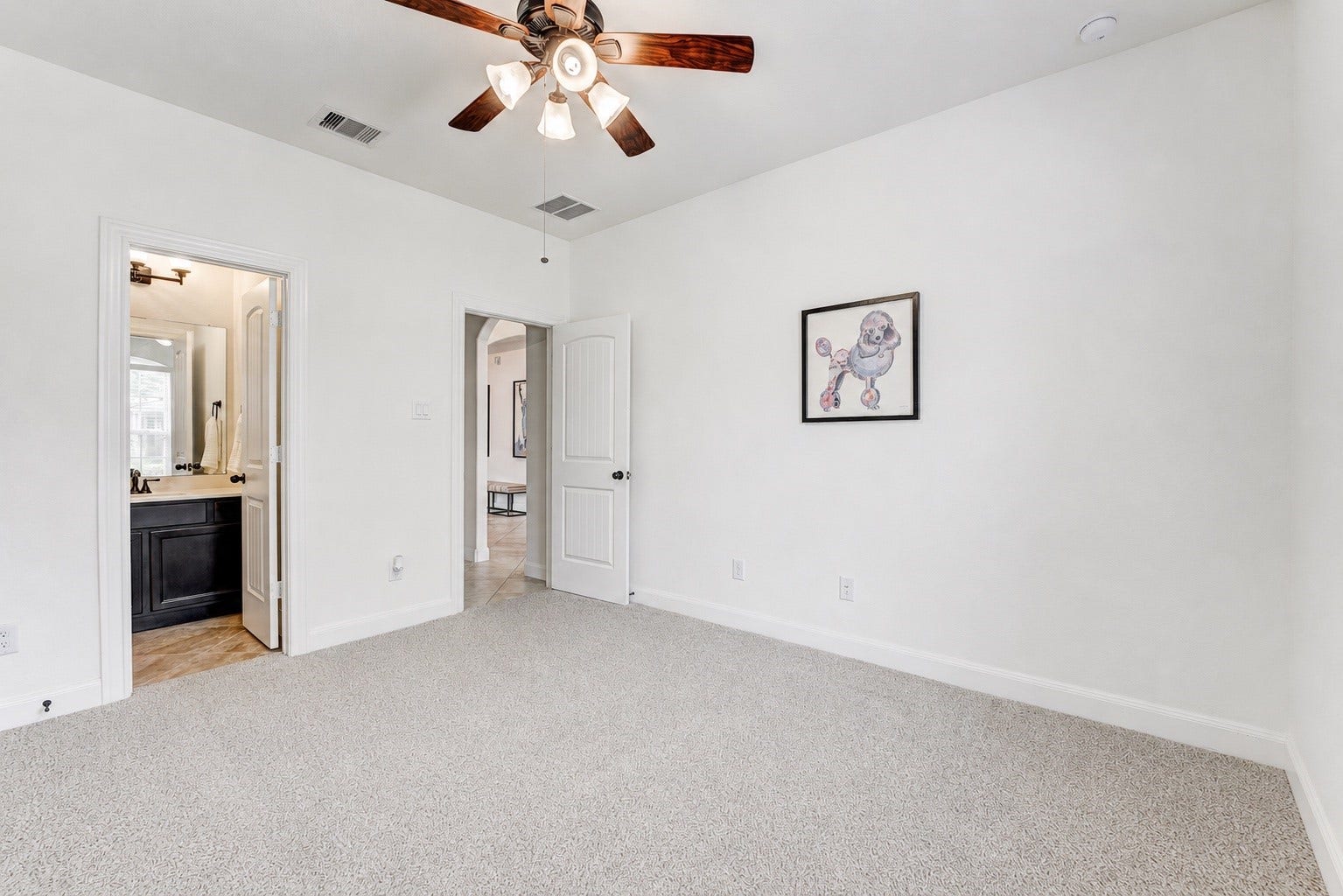 13502 Sorghum Drive, Rosharon, TX 77583 Spacious secondary bedroom