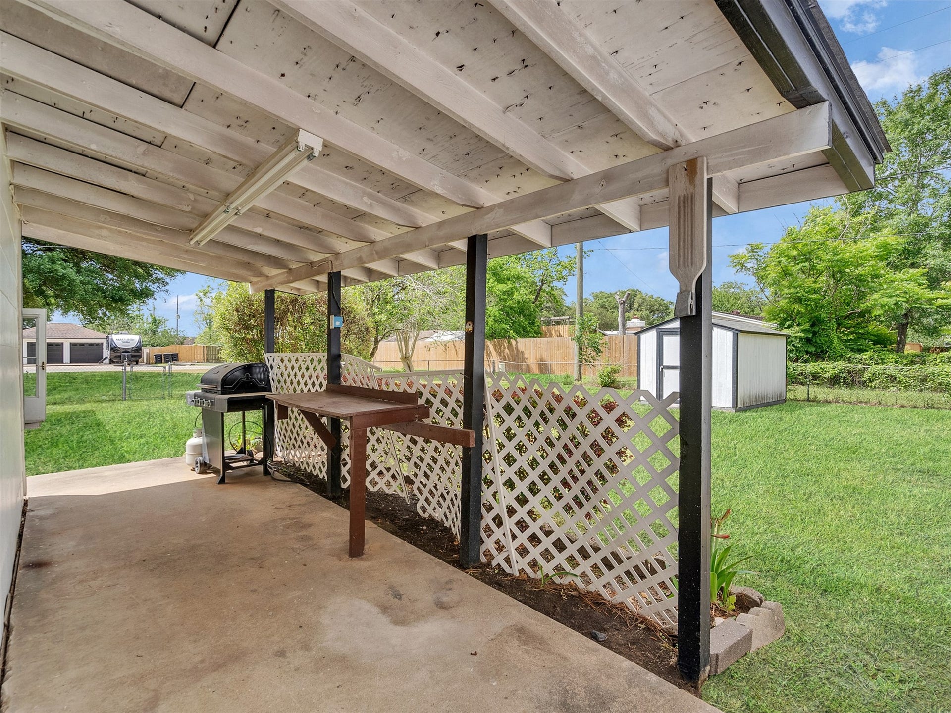 905 Bartlett Road, Katy, TX 77493