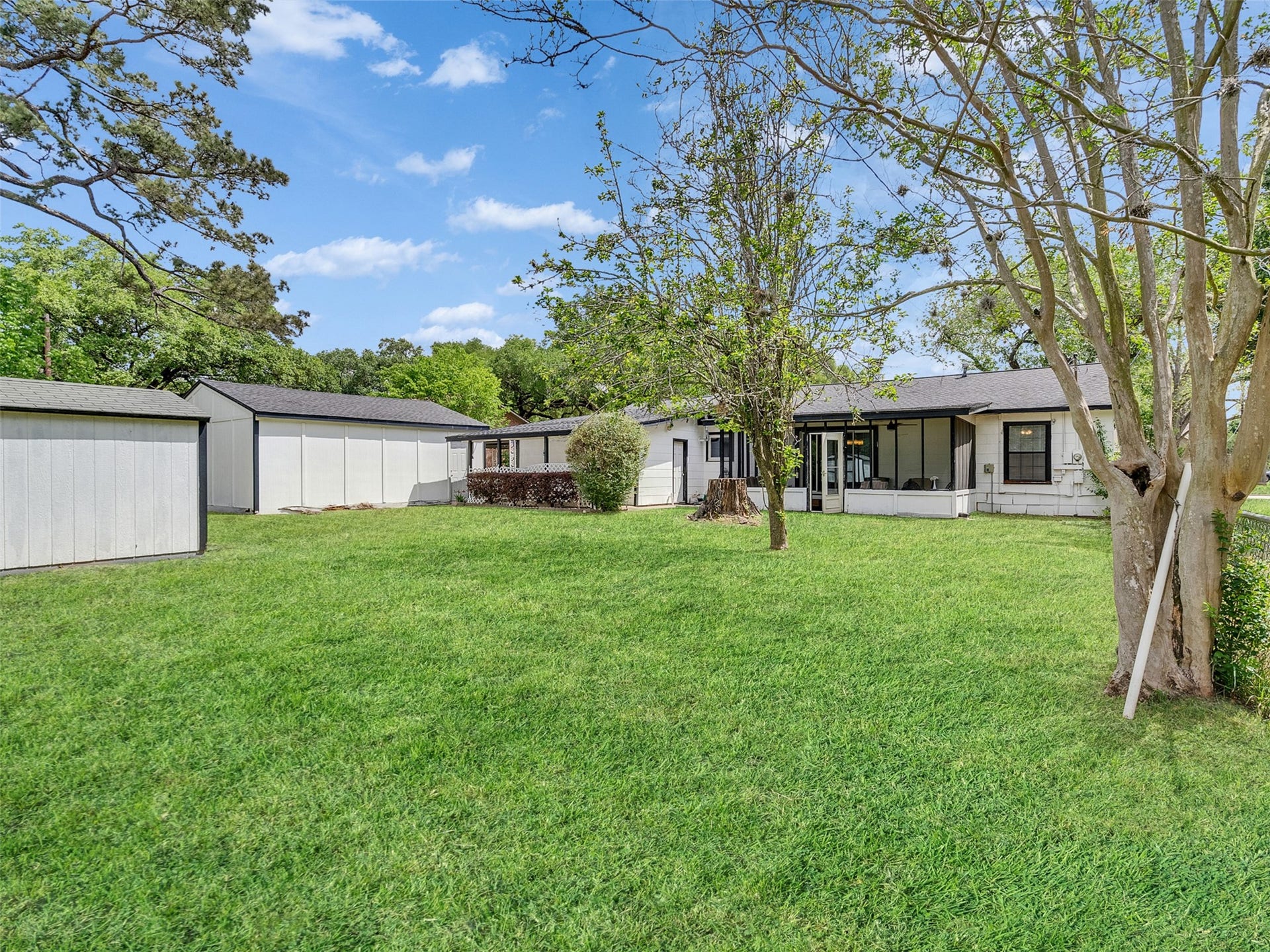 905 Bartlett Road, Katy, TX 77493