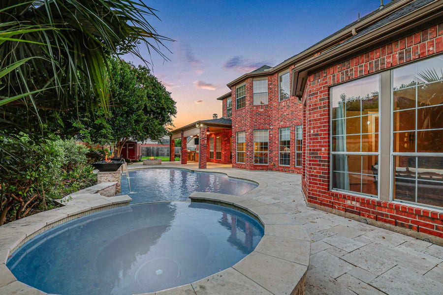 Property photo for 3931 Lake Hawkins Lane, Richmond, TX