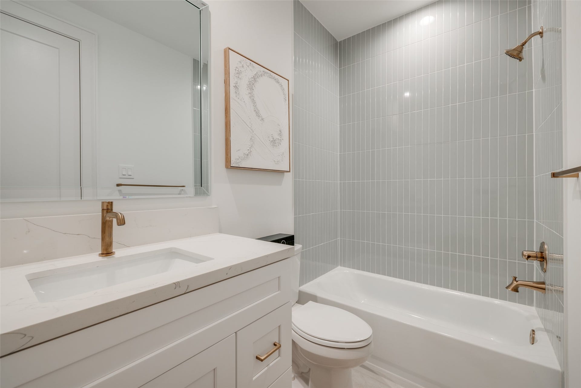 1010 E 26TH Street, Houston, TX 77009 * ASK ABOUT CUSTOMIZATION OPTIONS DURING CONSTRUCTION ONLY
* MAZZARINO MODEL HOME
* PHOTOS MAY SHOW A SIMILAR FLOOR PLAN AND/OR UPGRADED/ALTERNATIVE FINISHES
* Please use these photos as a guide
* THIS IS AN ACTIVE CONSTRUCTION SITE, BUYERS MUST REQUEST APPOINTMENT TO BE ON PREMISES AT ALL TIMES.