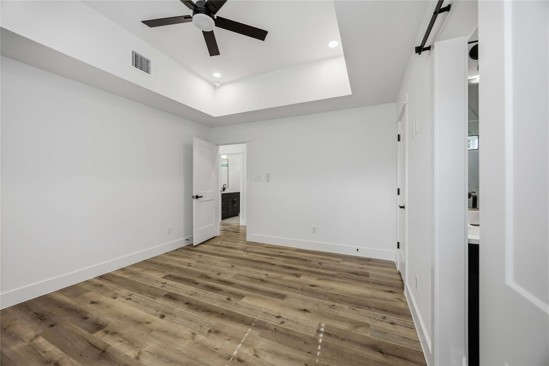 3211 Market Street, #A, Houston, TX 77020 3211 Market Street, #A, Houston, TX 77020