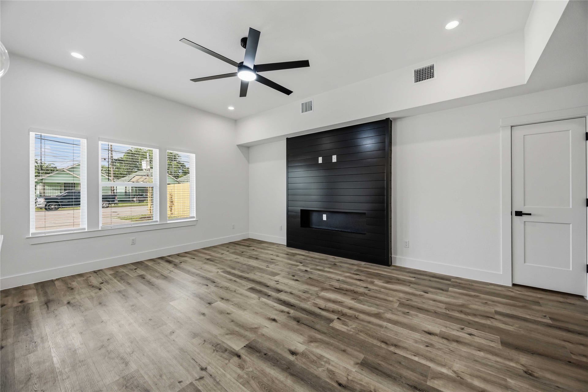 3211 Market Street, #A, Houston, TX 77020 3211 Market Street, #A, Houston, TX 77020