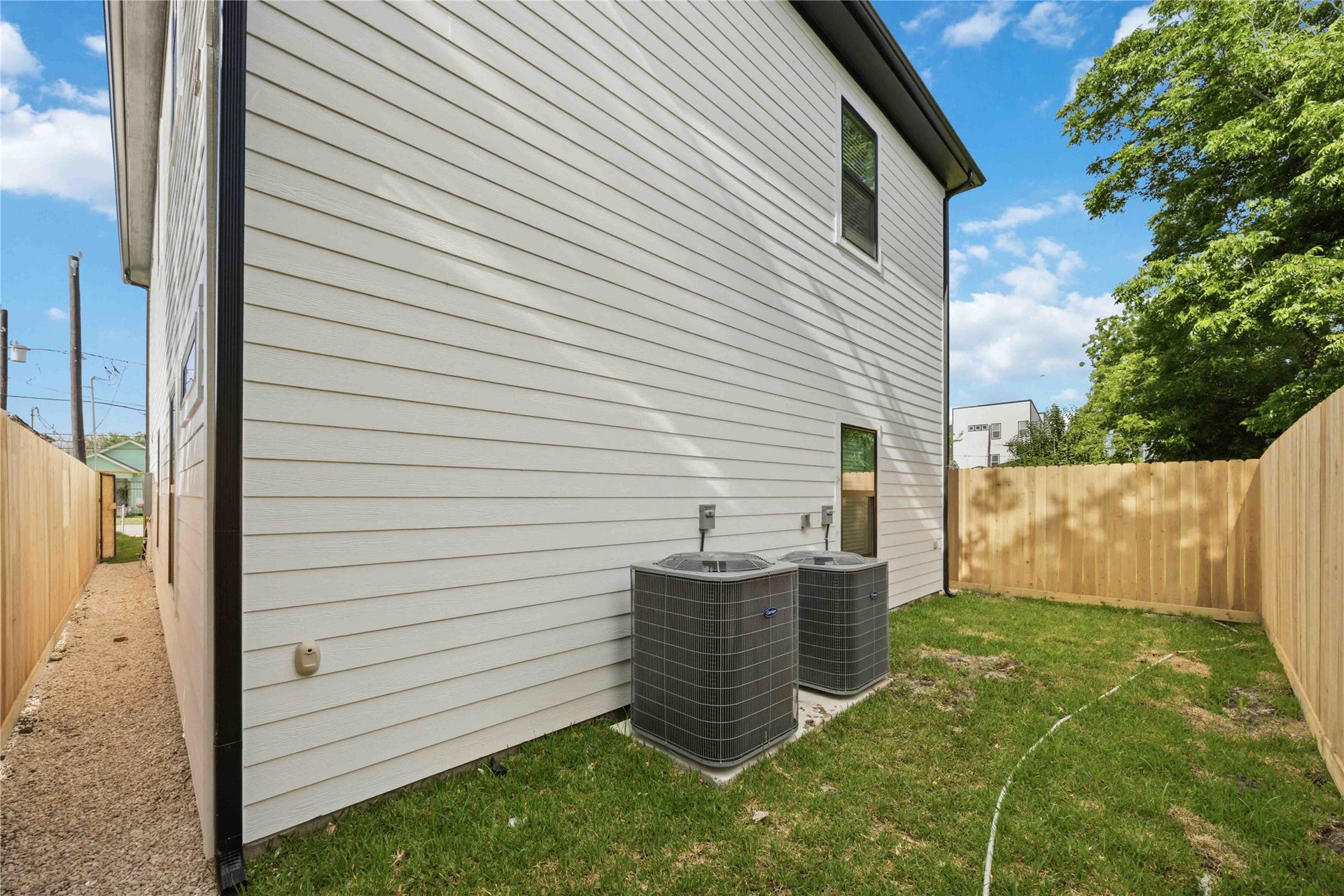 3211 Market Street, #A, Houston, TX 77020 3211 Market Street, #A, Houston, TX 77020
