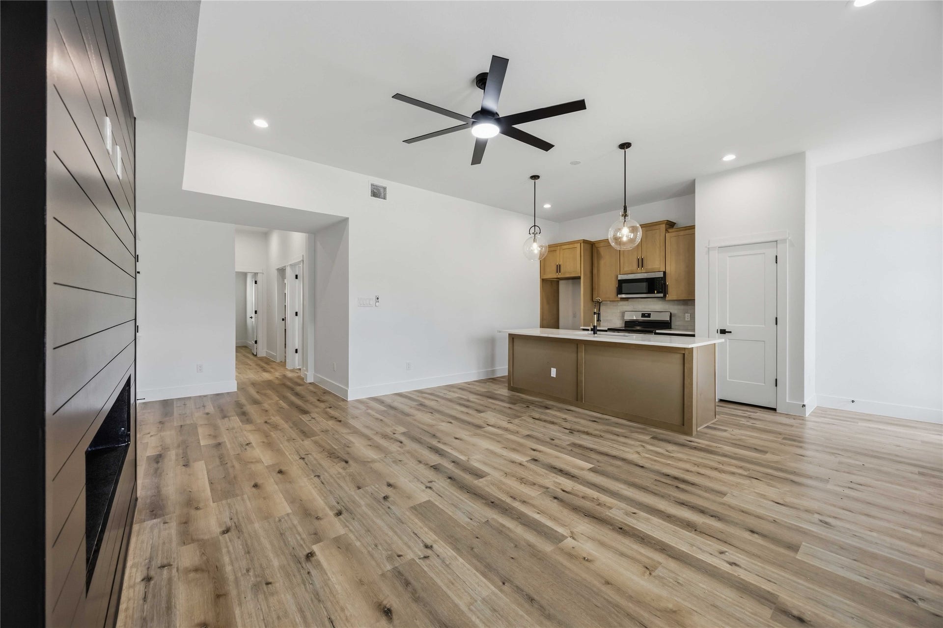 3211 Market Street, #A, Houston, TX 77020 3211 Market Street, #A, Houston, TX 77020