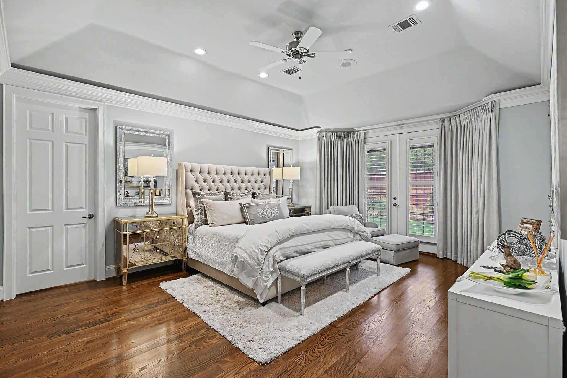 919 Bayou Parkway, Houston, TX 77077 919 Bayou Parkway, Houston, TX 77077