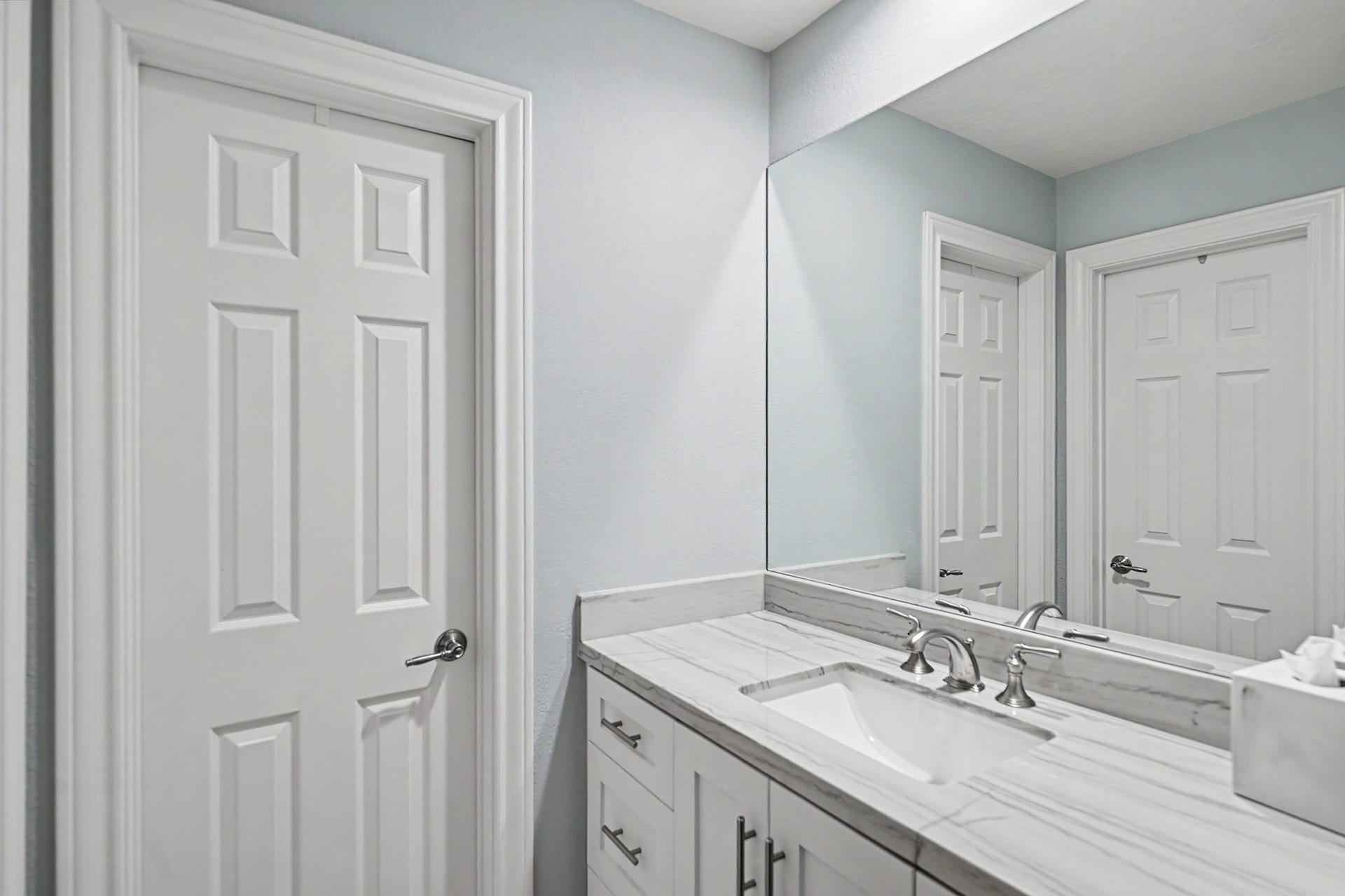 919 Bayou Parkway, Houston, TX 77077 919 Bayou Parkway, Houston, TX 77077