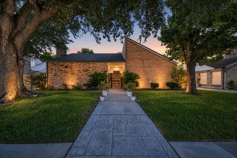 Property photo for 7606 Portal Drive, Houston, TX