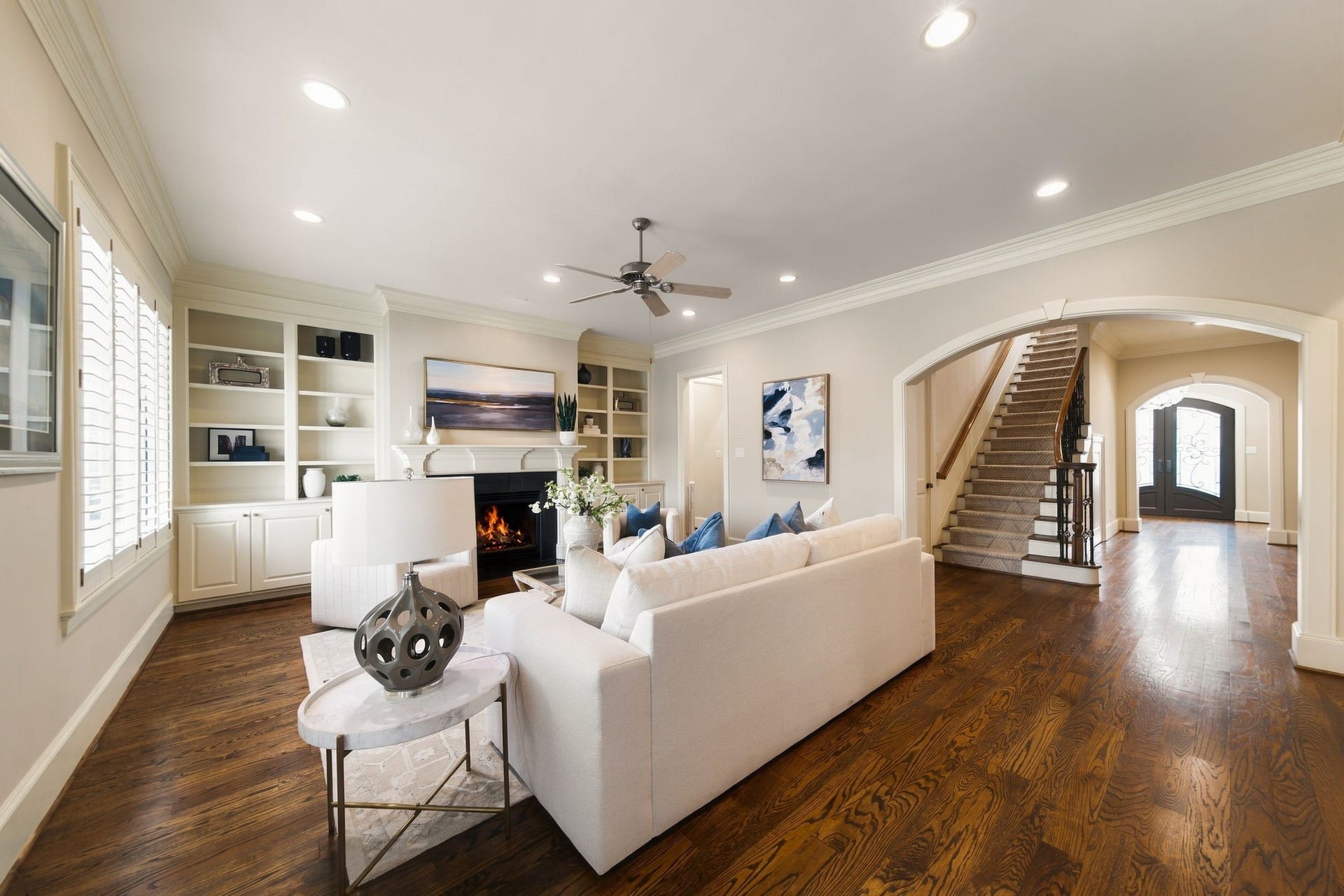 2826 Robinhood Street, West University Place, TX 77005 2826 Robinhood Street, West University Place, TX 77005
