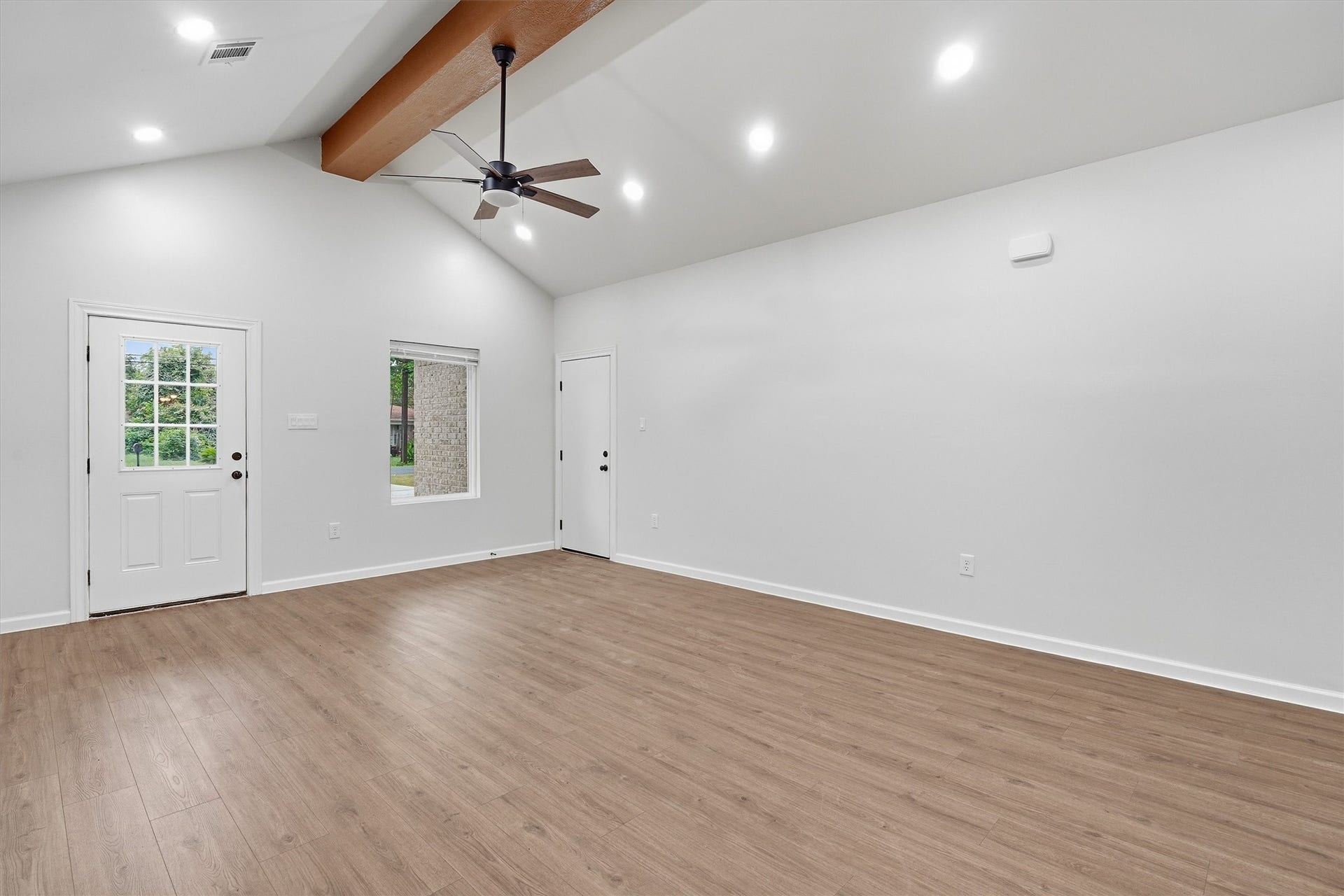 6109 Woodrow Street, Texas City, TX 77591 Living room area, exposed beam and updated ceiling fan