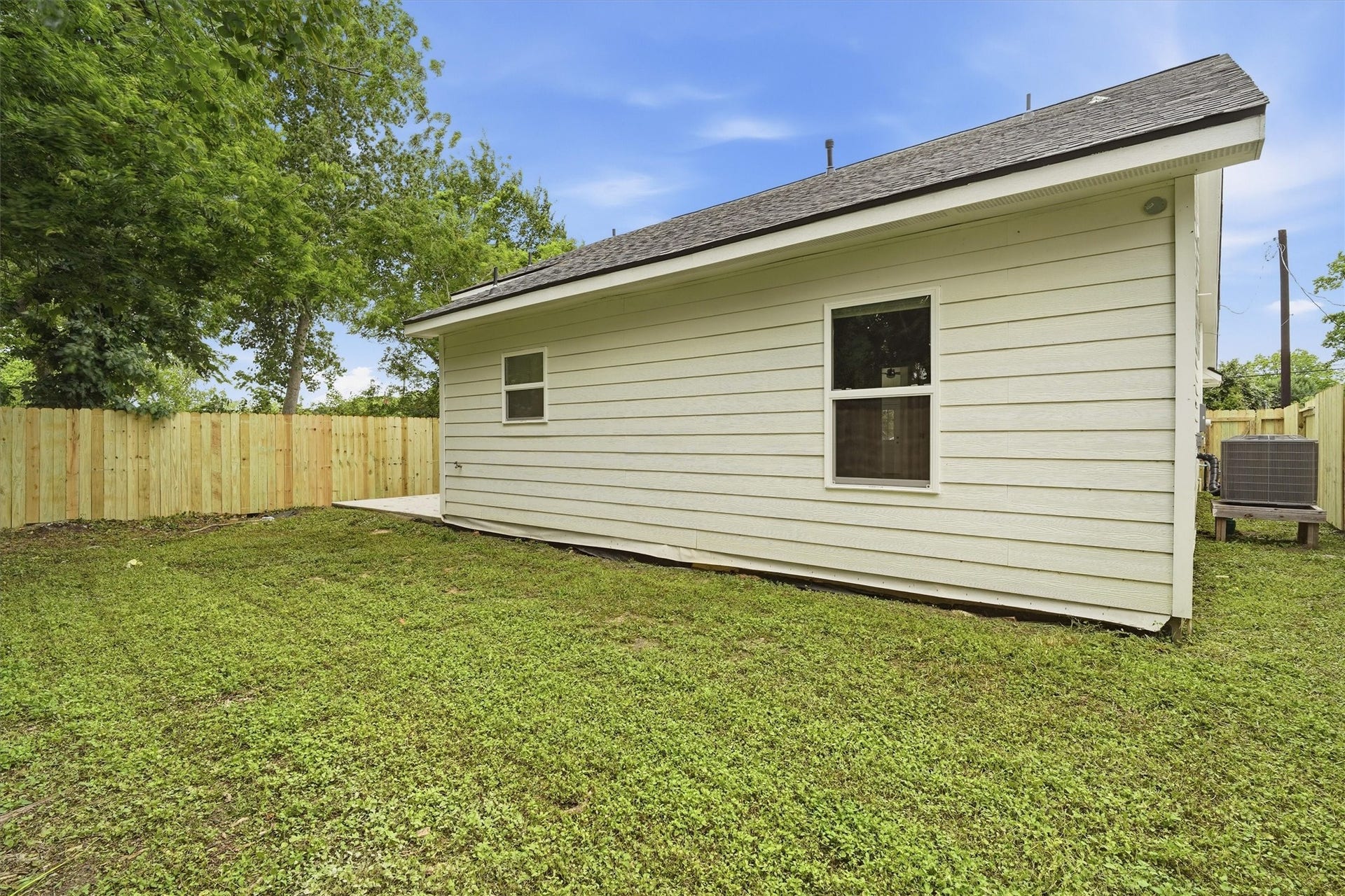 6109 Woodrow Street, Texas City, TX 77591 Spacious back yard, brand new privacy fence