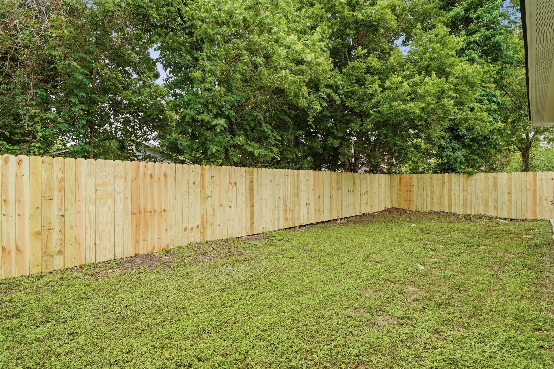 6109 Woodrow Street, Texas City, TX 77591 Spacious back yard, brand new privacy fence