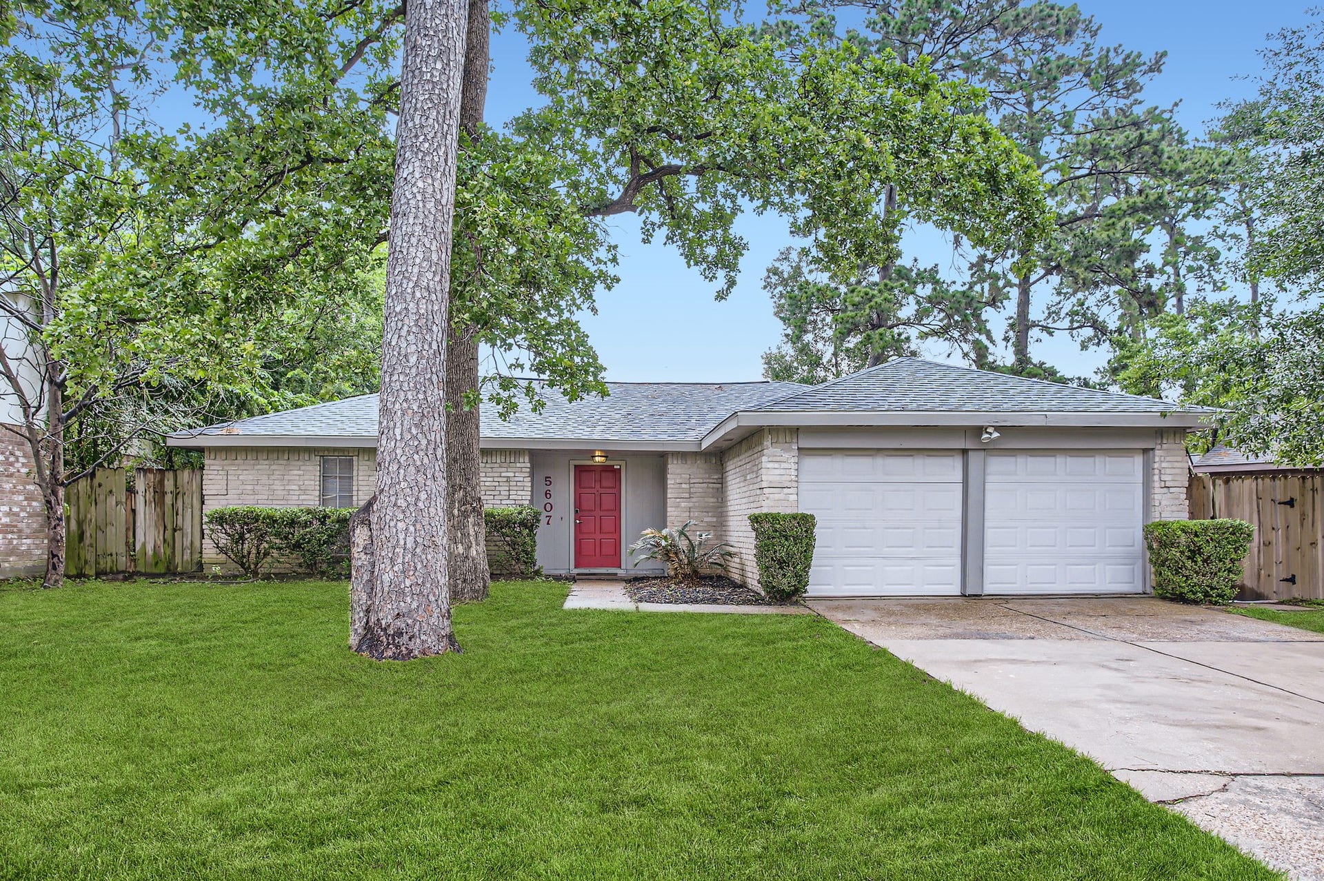 5607 Circlegate Drive, Spring, TX 77373 Front Exterior