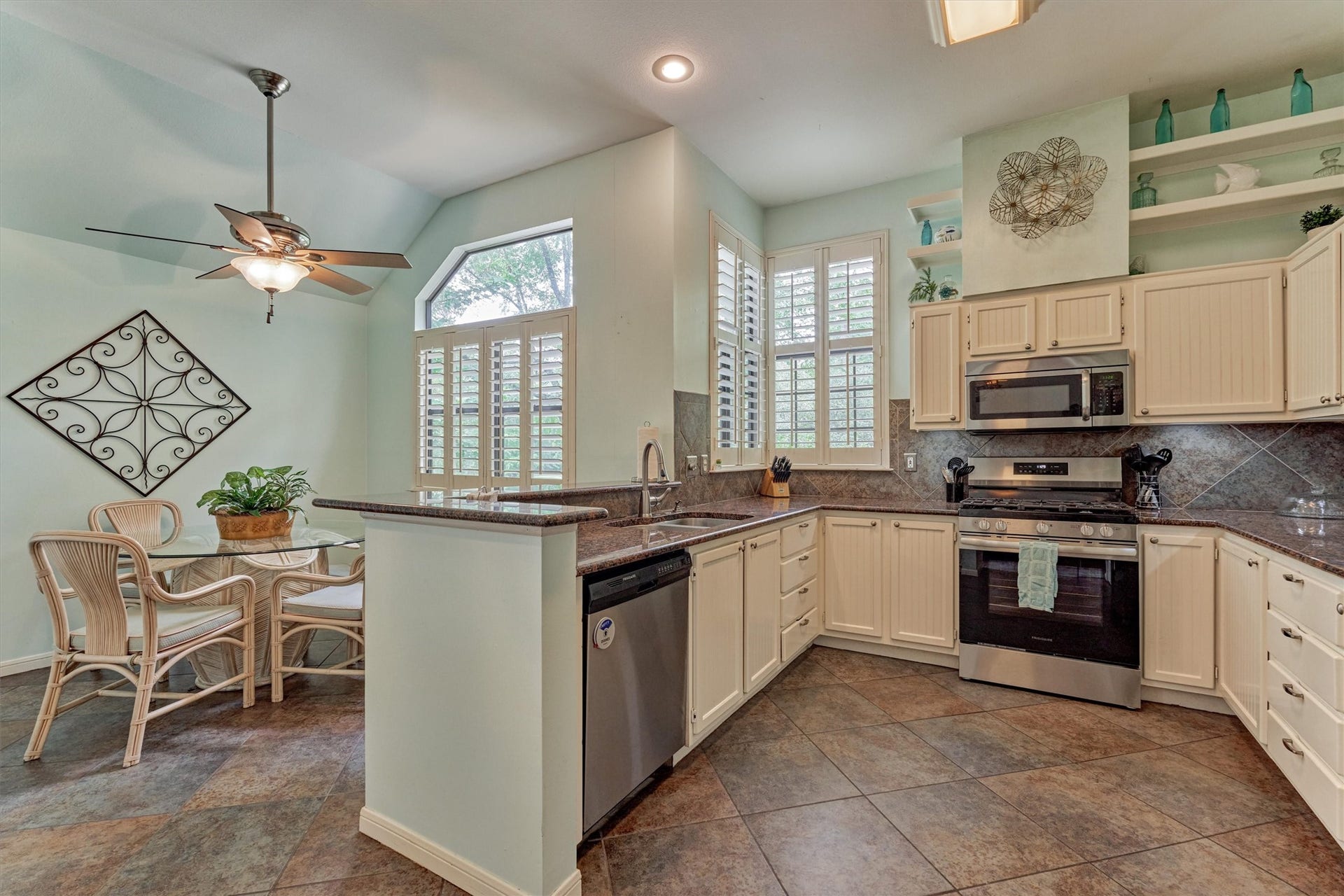 26 Twisted Birch, The Woodlands, TX 77381 26 Twisted Birch, The Woodlands, TX 77381