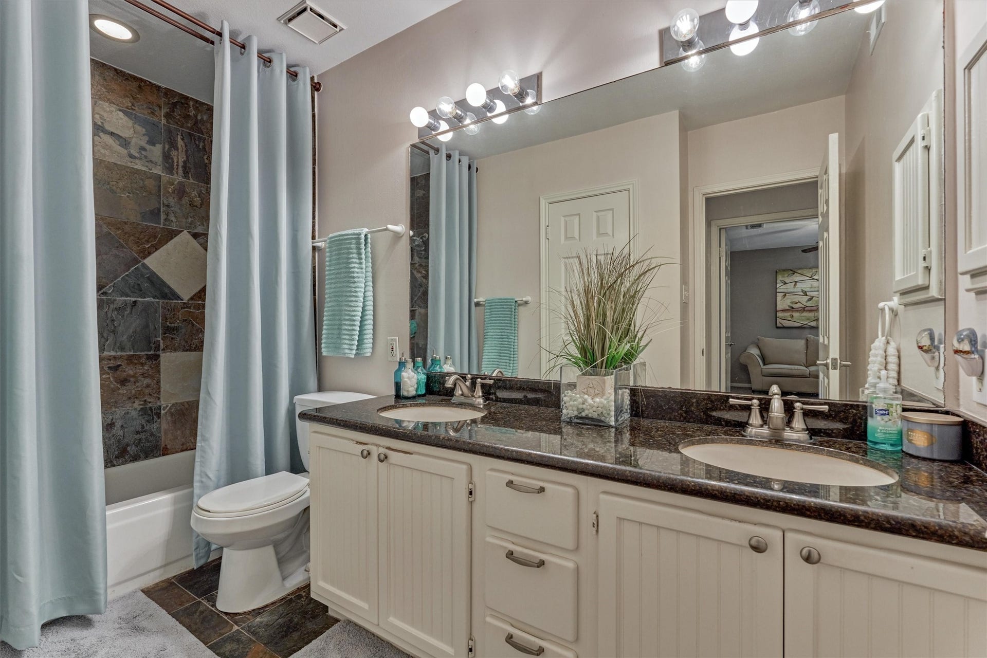 26 Twisted Birch, The Woodlands, TX 77381 26 Twisted Birch, The Woodlands, TX 77381