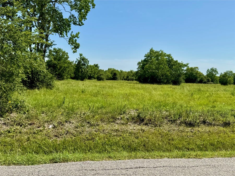 Property photo for 11939 7TH ST, Santa Fe, TX