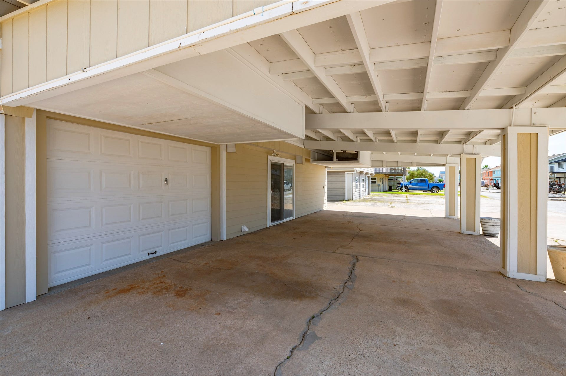 920 Bonita Street, Bayou Vista, TX 77563 920 Bonita Street, Bayou Vista, TX 77563