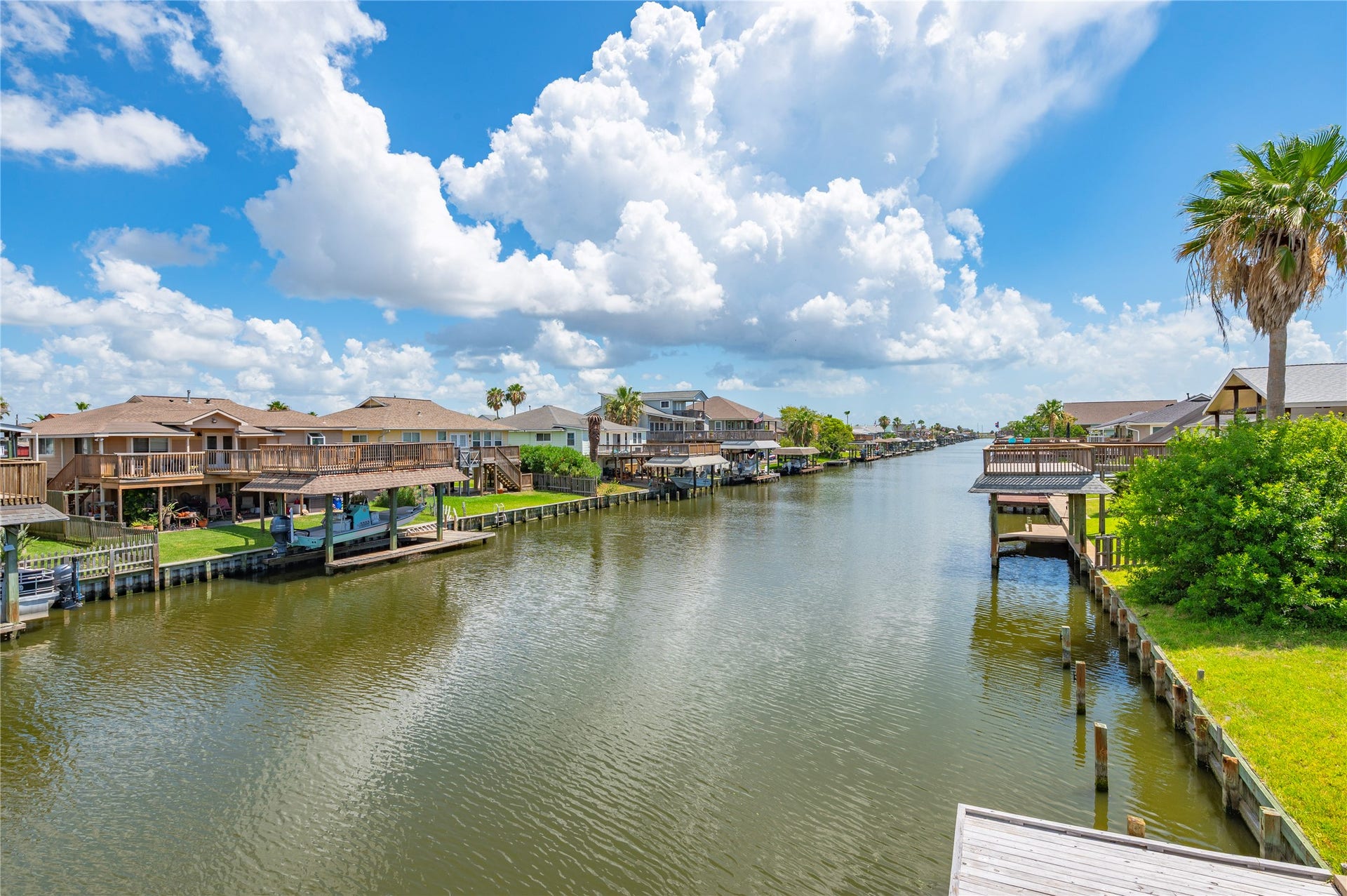 920 Bonita Street, Bayou Vista, TX 77563 920 Bonita Street, Bayou Vista, TX 77563