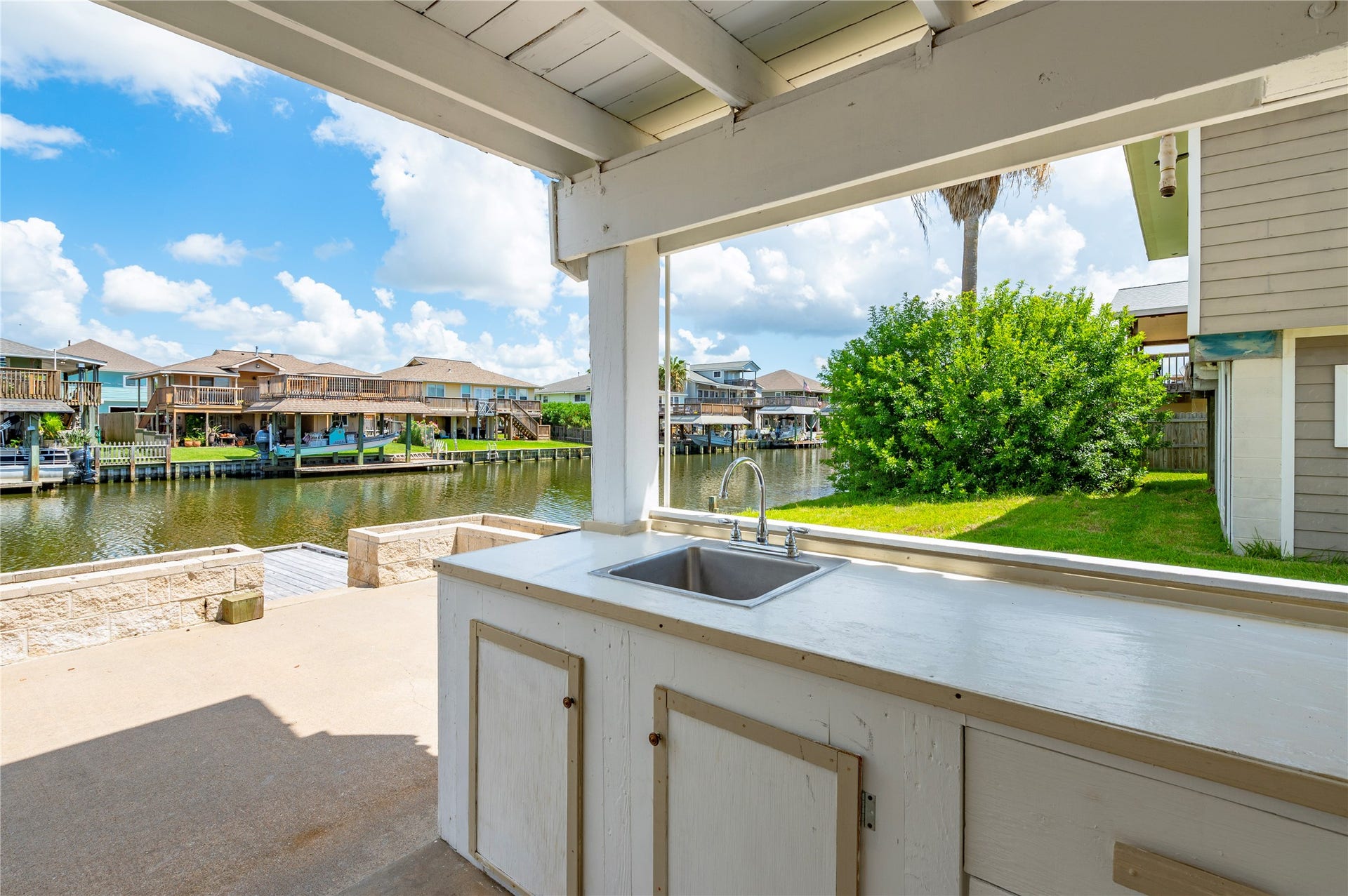 920 Bonita Street, Bayou Vista, TX 77563 920 Bonita Street, Bayou Vista, TX 77563