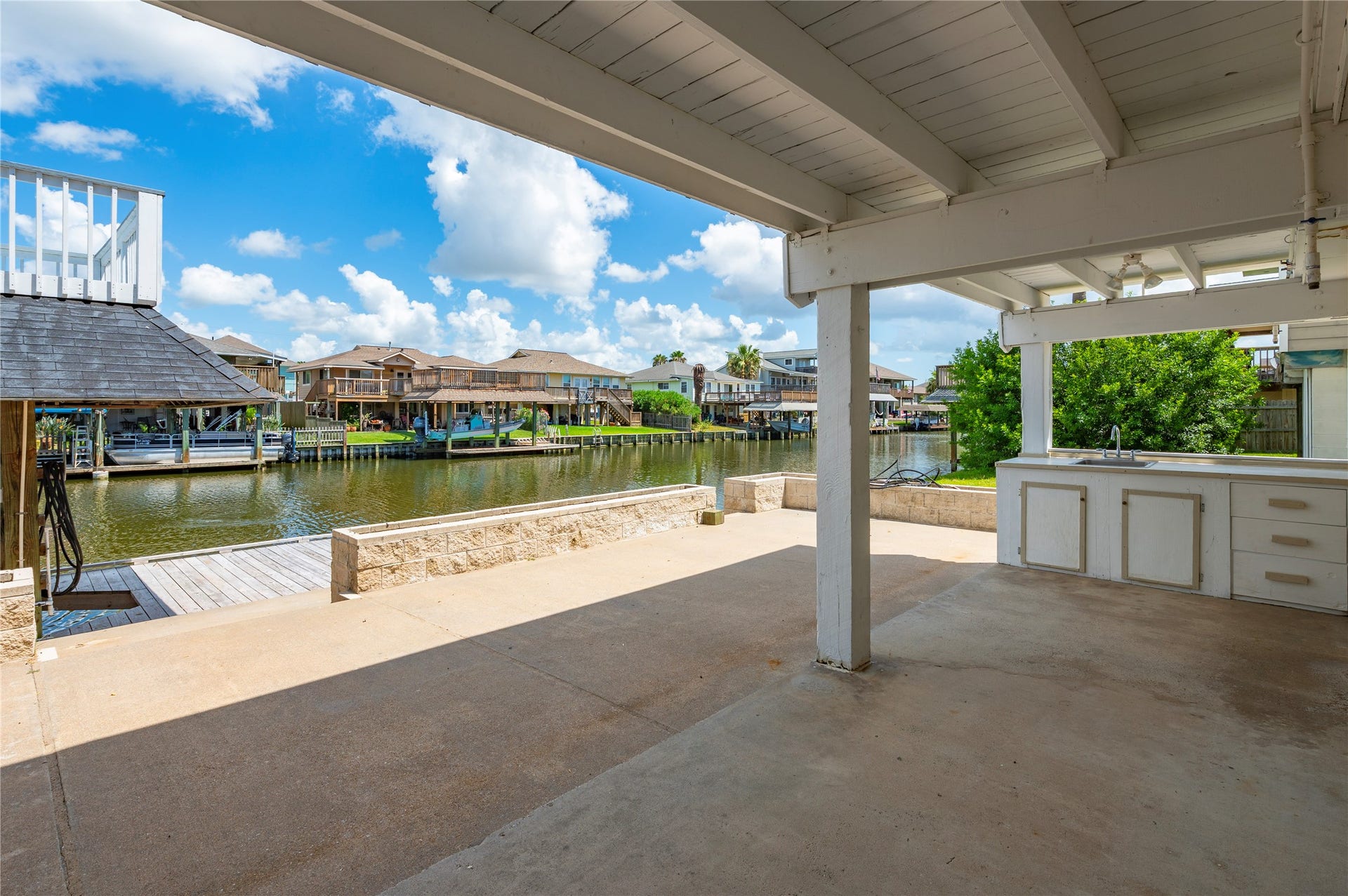 920 Bonita Street, Bayou Vista, TX 77563 920 Bonita Street, Bayou Vista, TX 77563