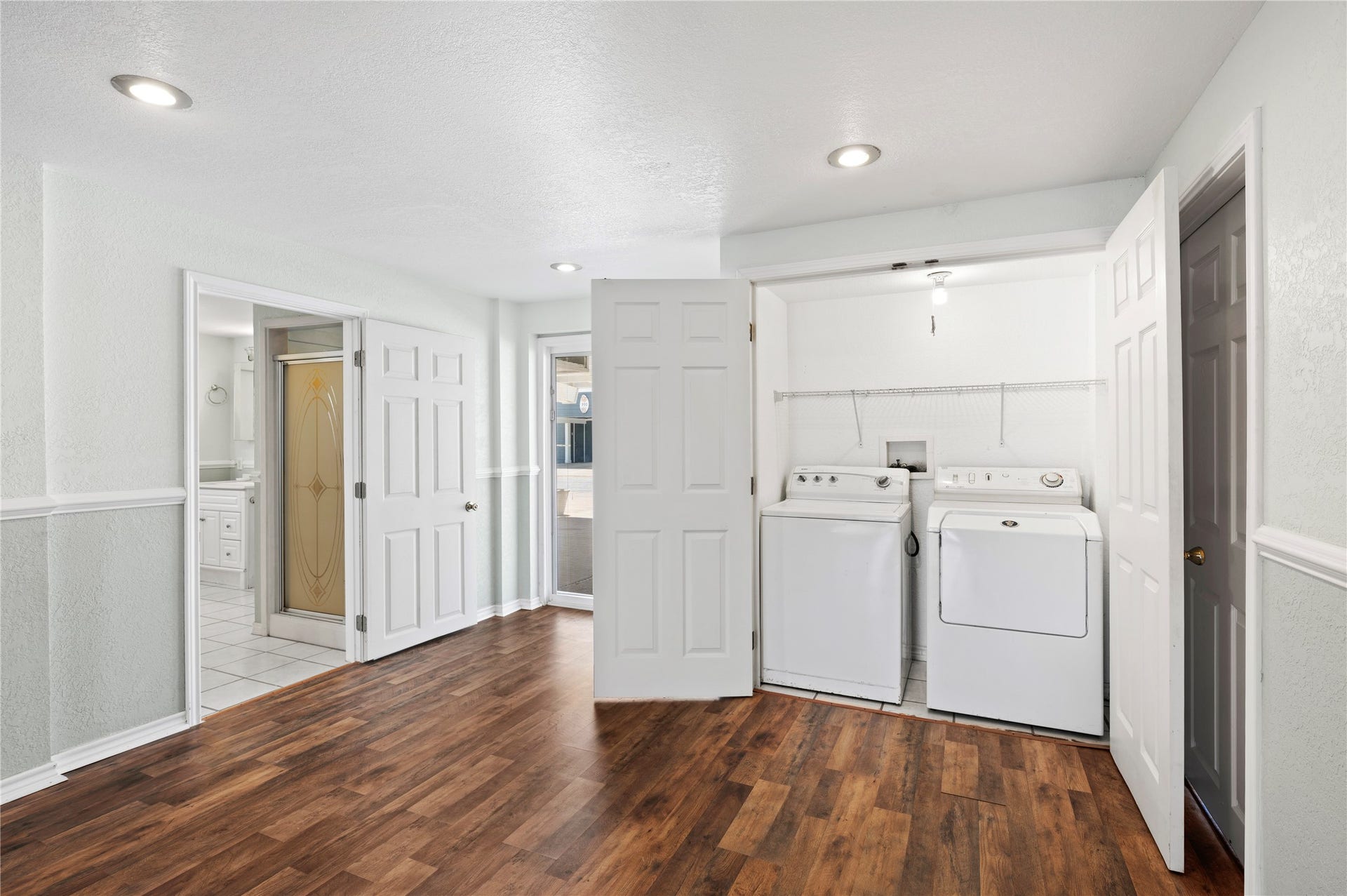 920 Bonita Street, Bayou Vista, TX 77563 920 Bonita Street, Bayou Vista, TX 77563