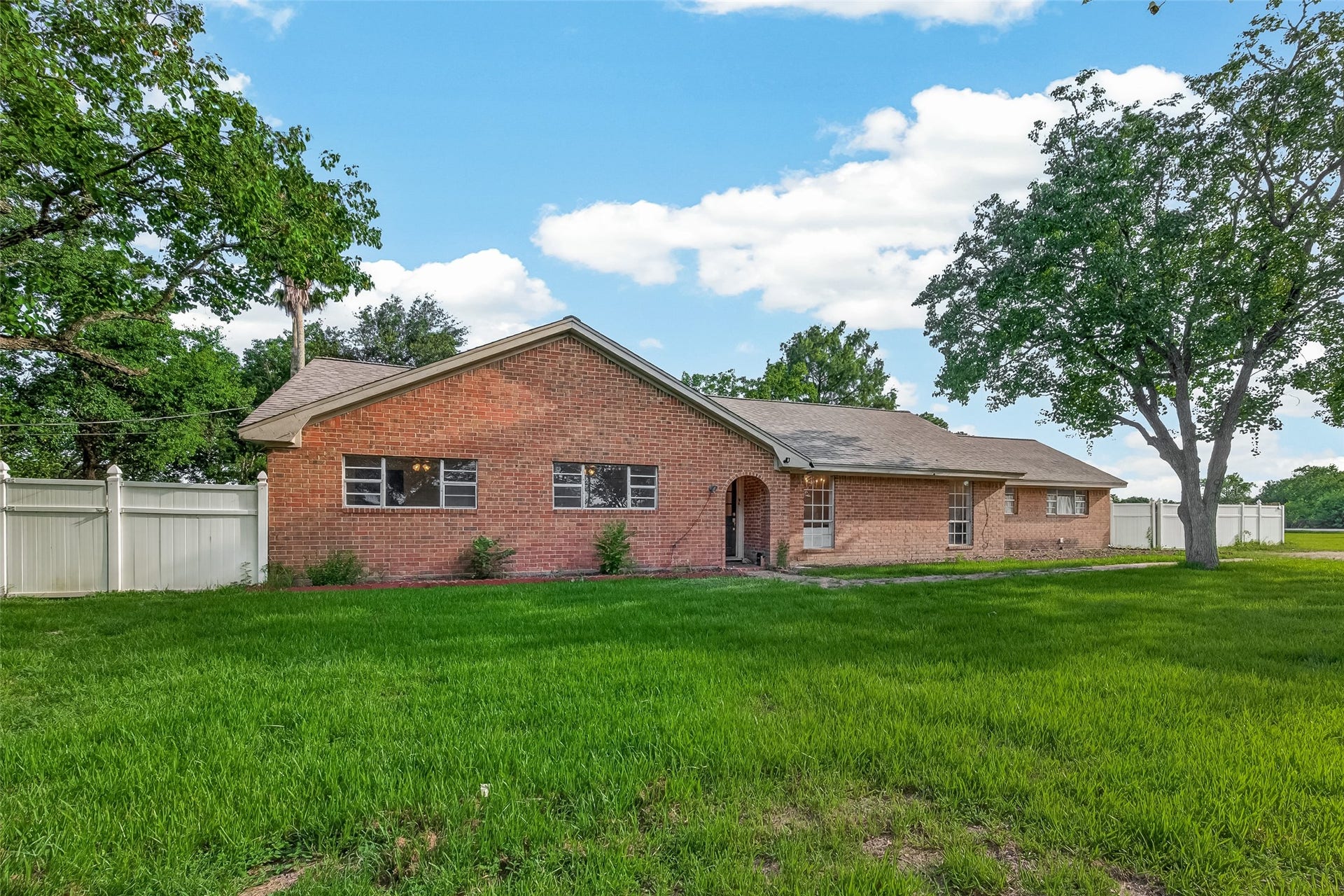 11029 Fm-1764, Santa Fe, TX 77510 11029 Fm-1764, Santa Fe, TX 77510