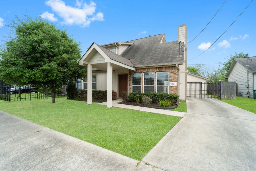 Property photo for 3548 Rebecca Street, Houston, TX