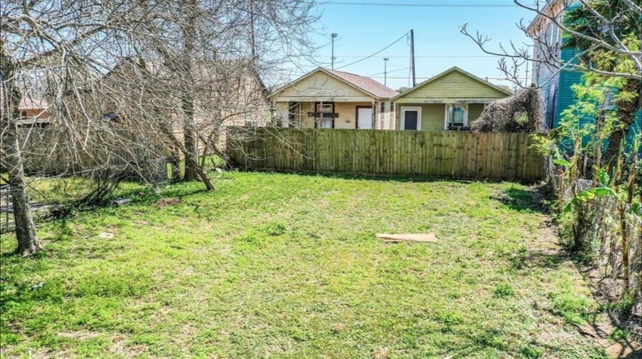 Property photo for 2718 Avenue L, Galveston, TX