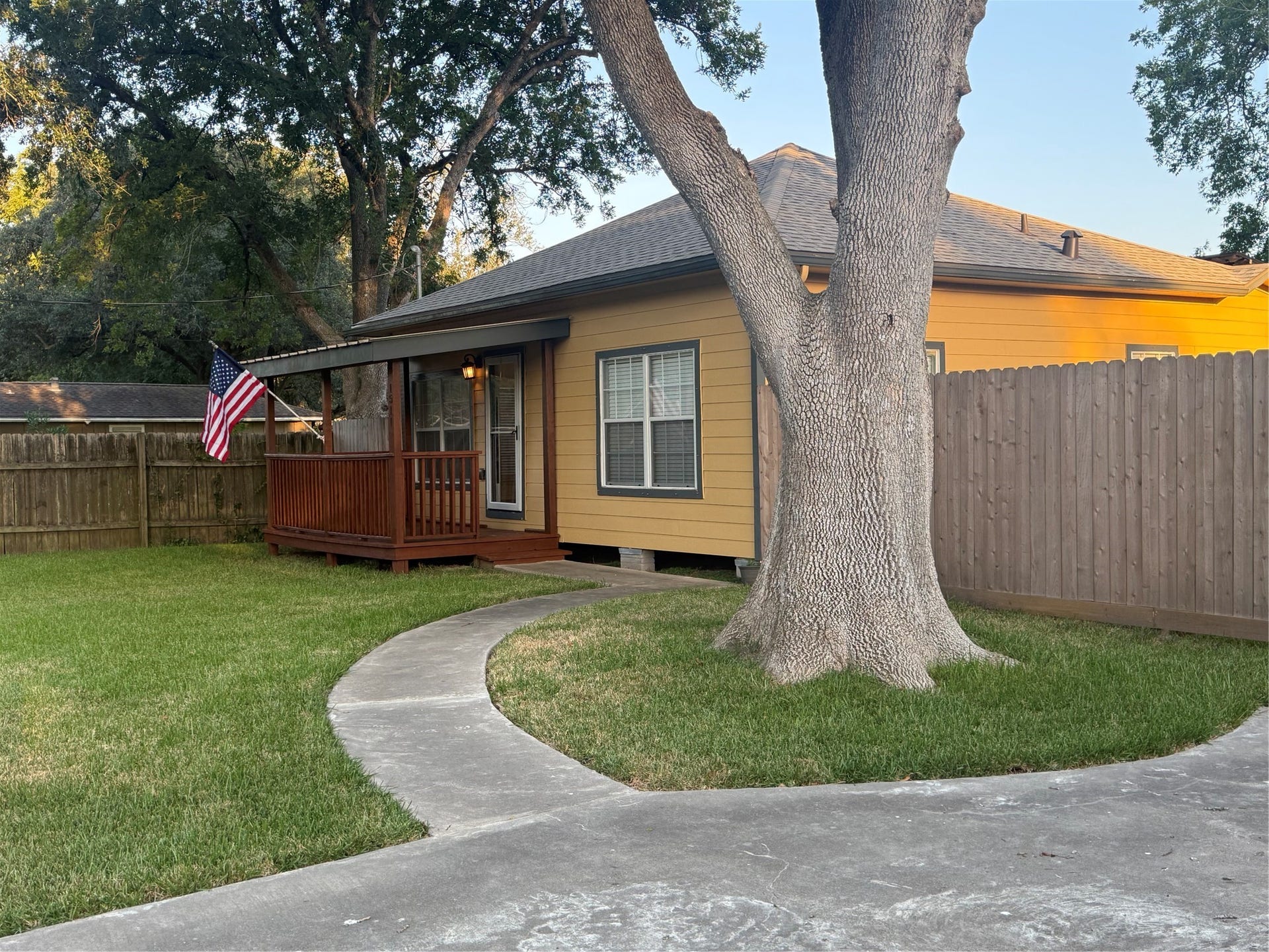 1511 W Dumble Street, Alvin, TX 77511 1511 W Dumble Street, Alvin, TX 77511