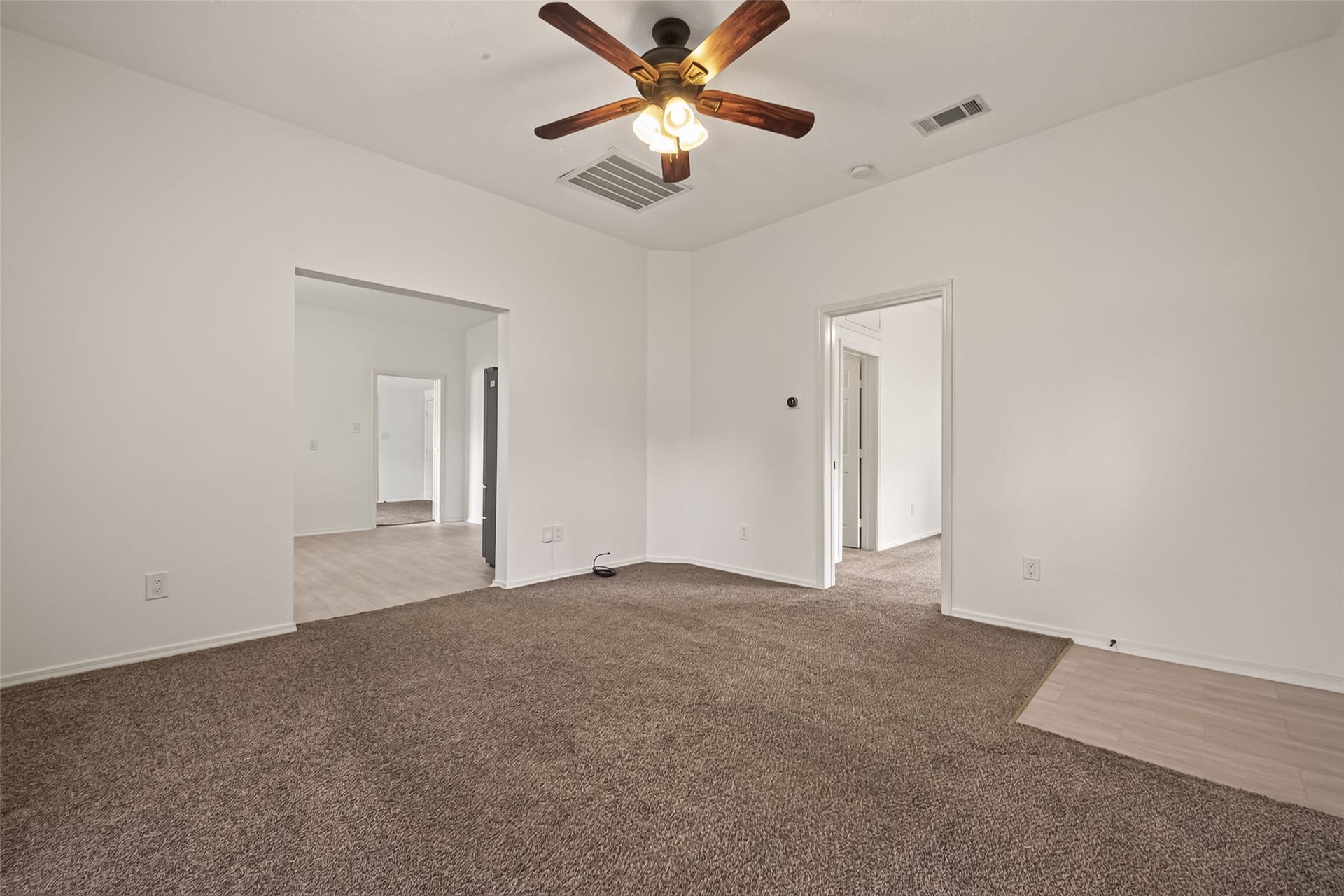 1511 W Dumble Street, Alvin, TX 77511 1511 W Dumble Street, Alvin, TX 77511