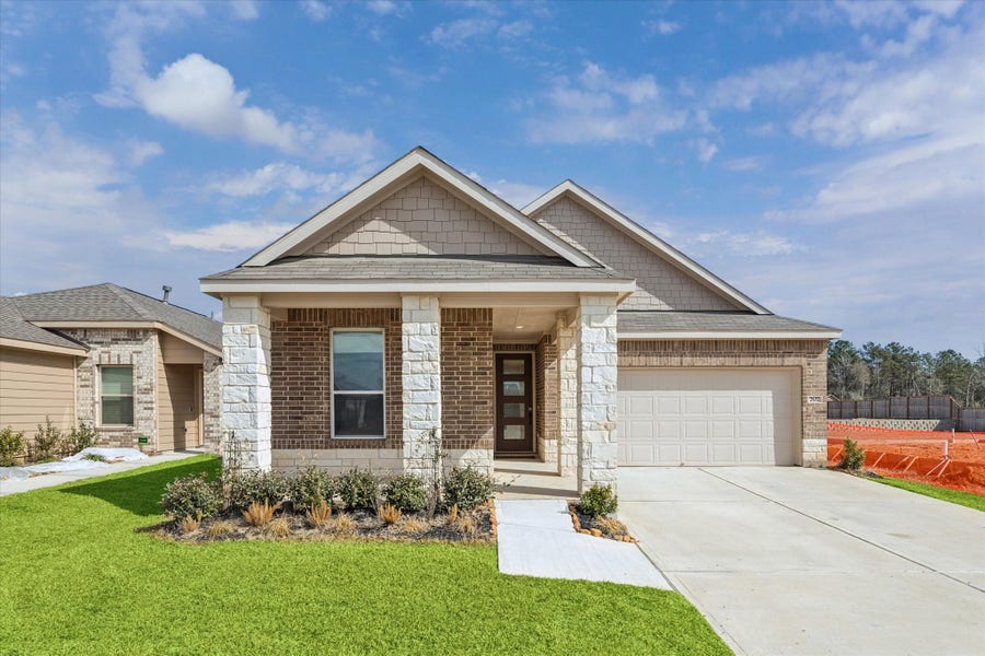 Property photo for 2632 Bluewood Court, Conroe, TX