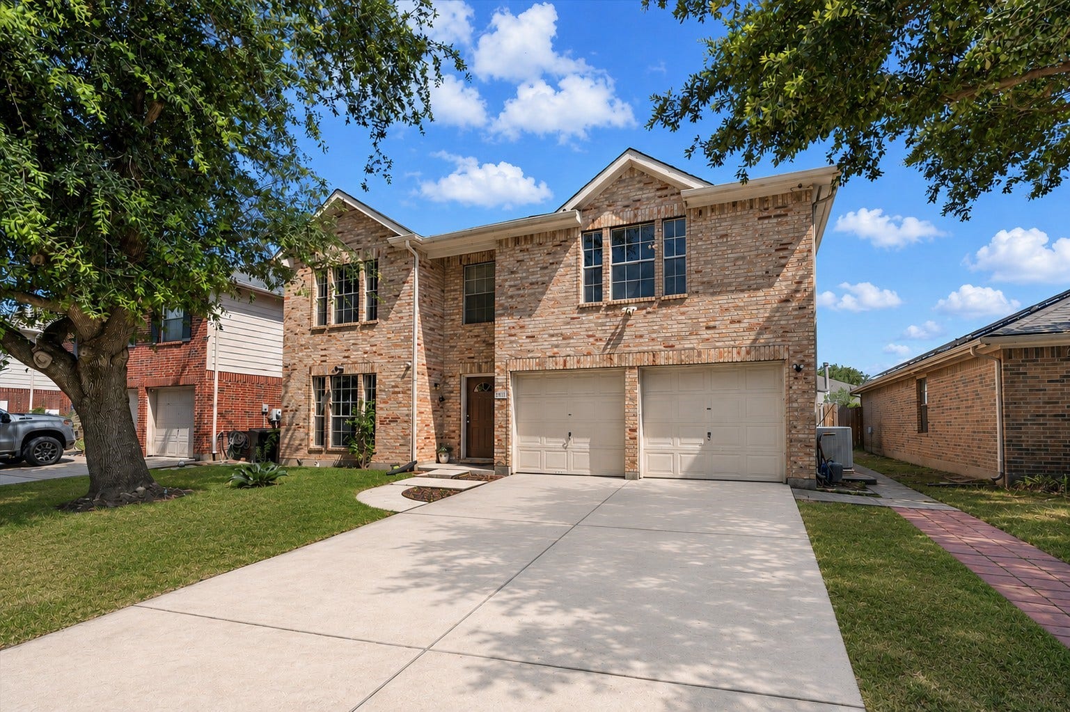 5918 Stirring Winds Lane, Houston, TX 77086 Welcome 5918 Stirring Winds Ln in Northwest Park Place.