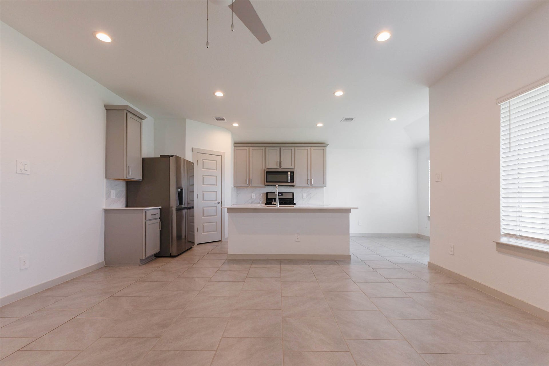 28918 York Beach Lane, Fulshear, TX 77494 28918 York Beach Lane, Fulshear, TX 77494