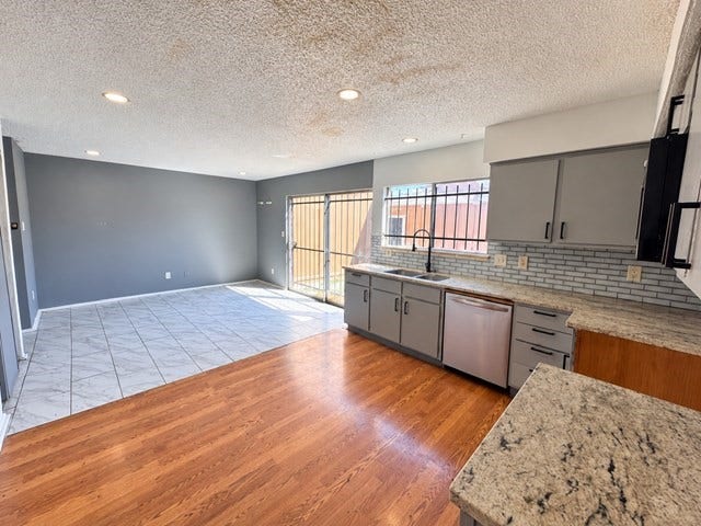 6167 Dryad Drive, Houston, TX 77035 6167 Dryad Drive, Houston, TX 77035