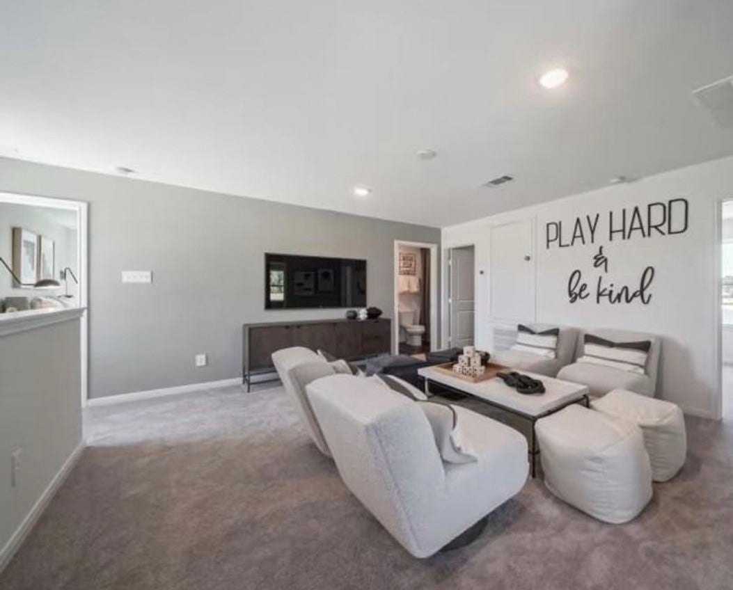 925 Silver Buckle Lane, Montgomery, TX 77356 925 Silver Buckle Lane, Montgomery, TX 77356