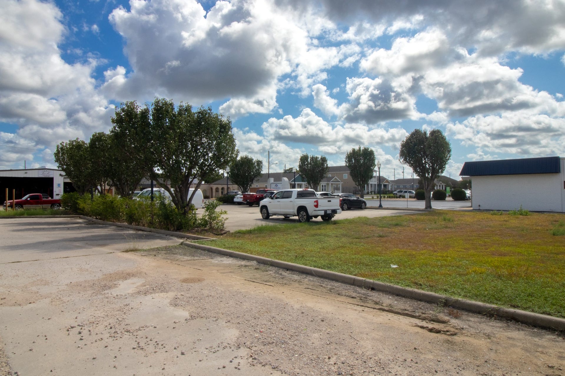 2408-2409 S Park Avenue, Pearland, TX 77581 2408-2409 S Park Avenue, Pearland, TX 77581