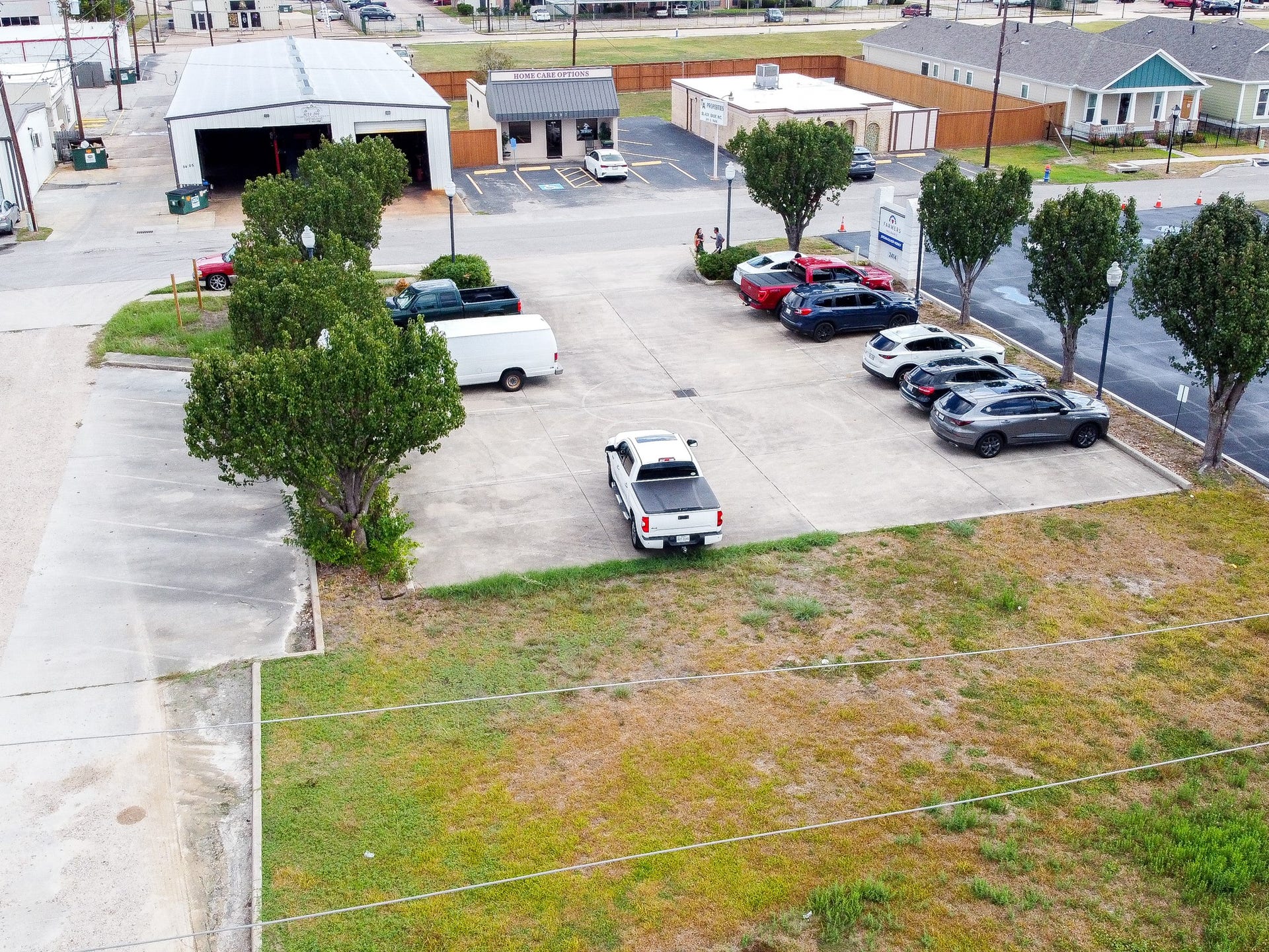 2408-2409 S Park Avenue, Pearland, TX 77581 2408-2409 S Park Avenue, Pearland, TX 77581