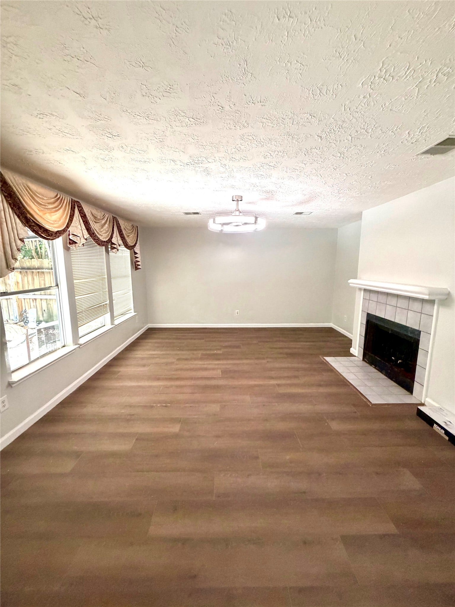 2015 Summerfield Place, Sugar Land, TX 77478 2015 Summerfield Place, Sugar Land, TX 77478