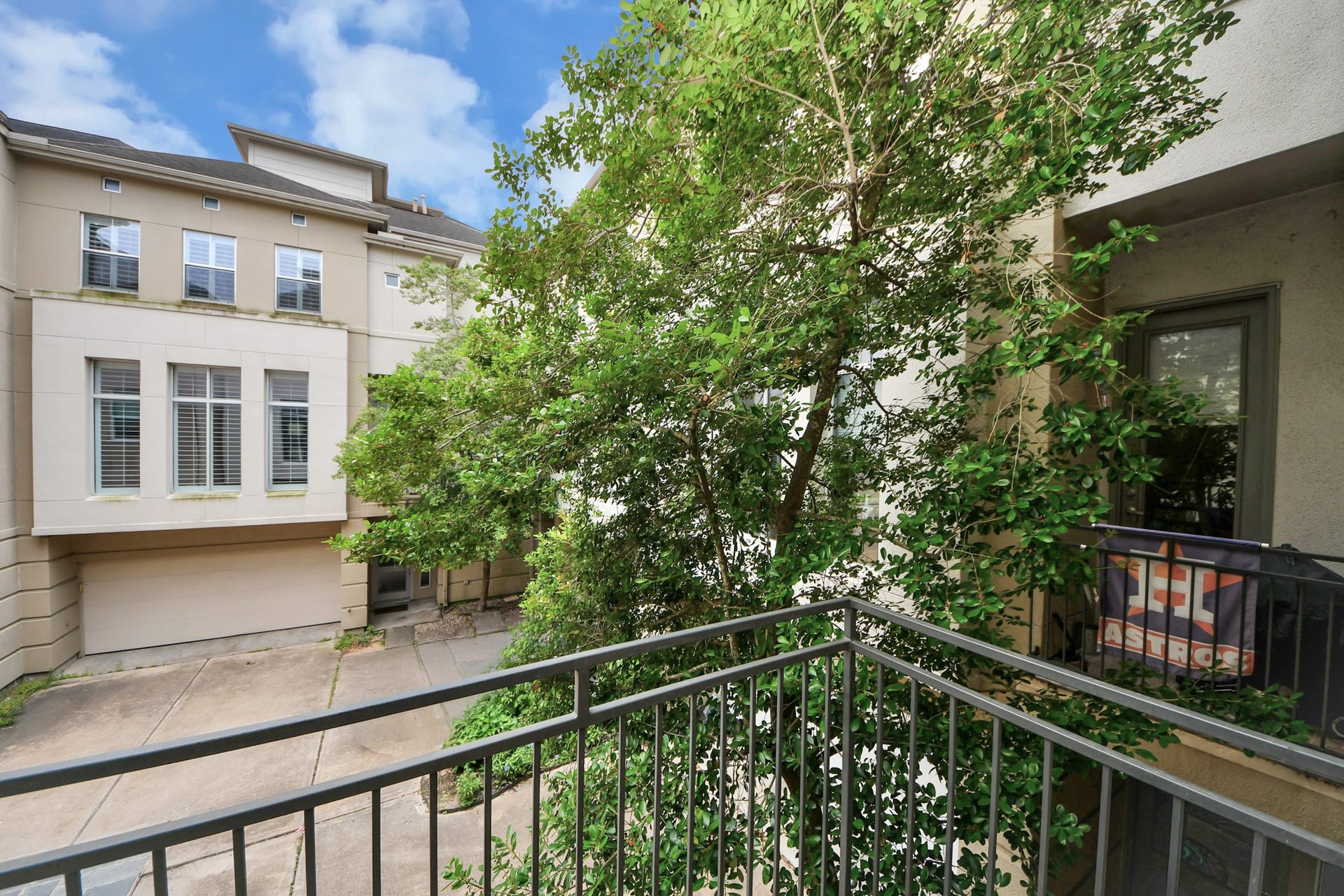 1112 Columbus Street, #B, Houston, TX 77019 1112 Columbus Street, #B, Houston, TX 77019
