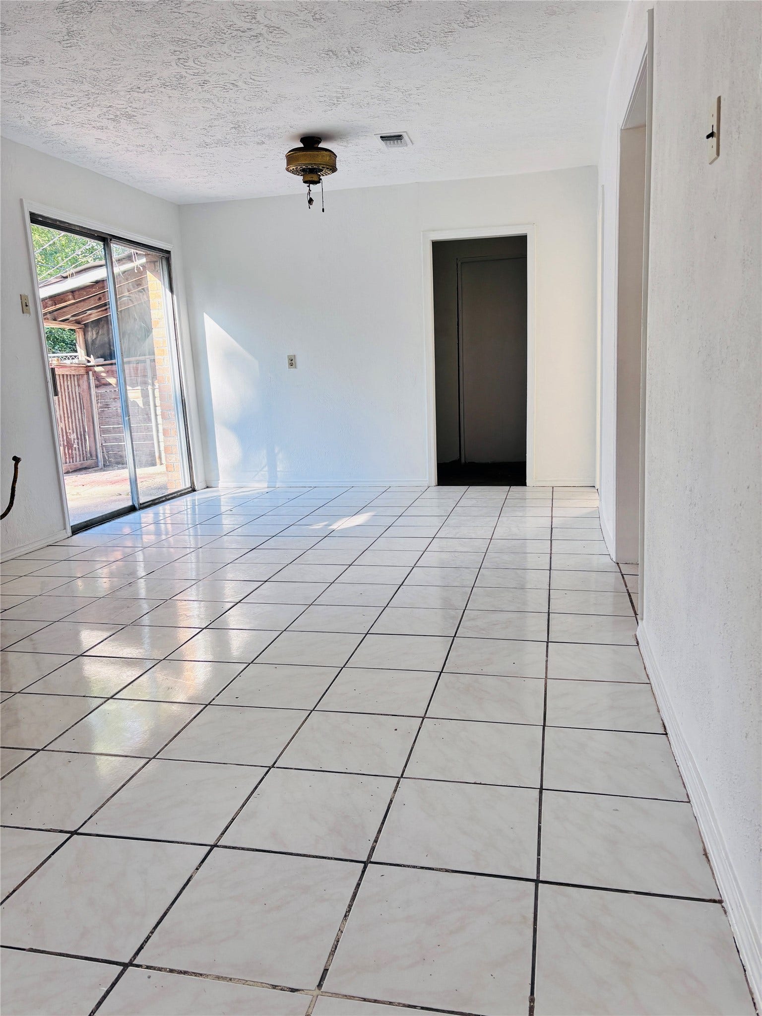 1802 Debeney Drive, Houston, TX 77039 Dining Area