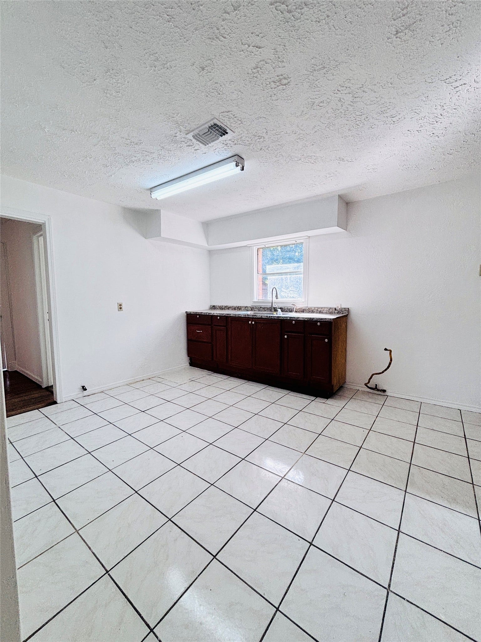 1802 Debeney Drive, Houston, TX 77039 Kitchen and dining area